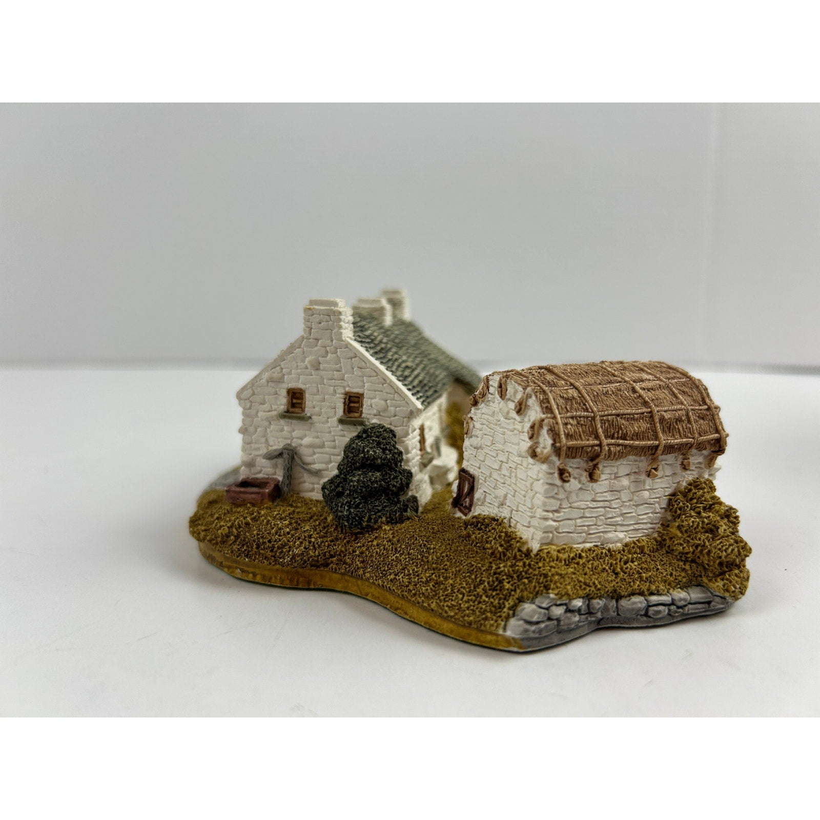 Lilliput Lane Hegarty’s Home 1989 Irish Collection Cottage w Box & Booklet