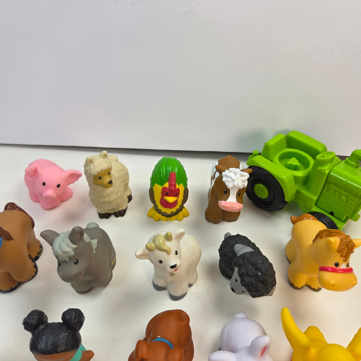 Fisher Price Little People Lot of 25 Figures Farm Animals Green Tractor Toys