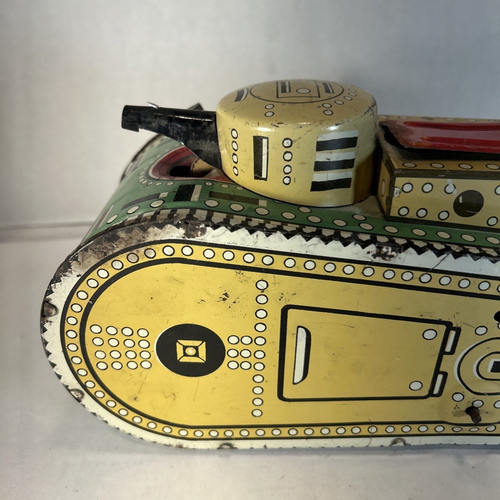 Vintage Marx Tin Litho Wind Up Doughboy Tank c.1930's Rare With Sparks