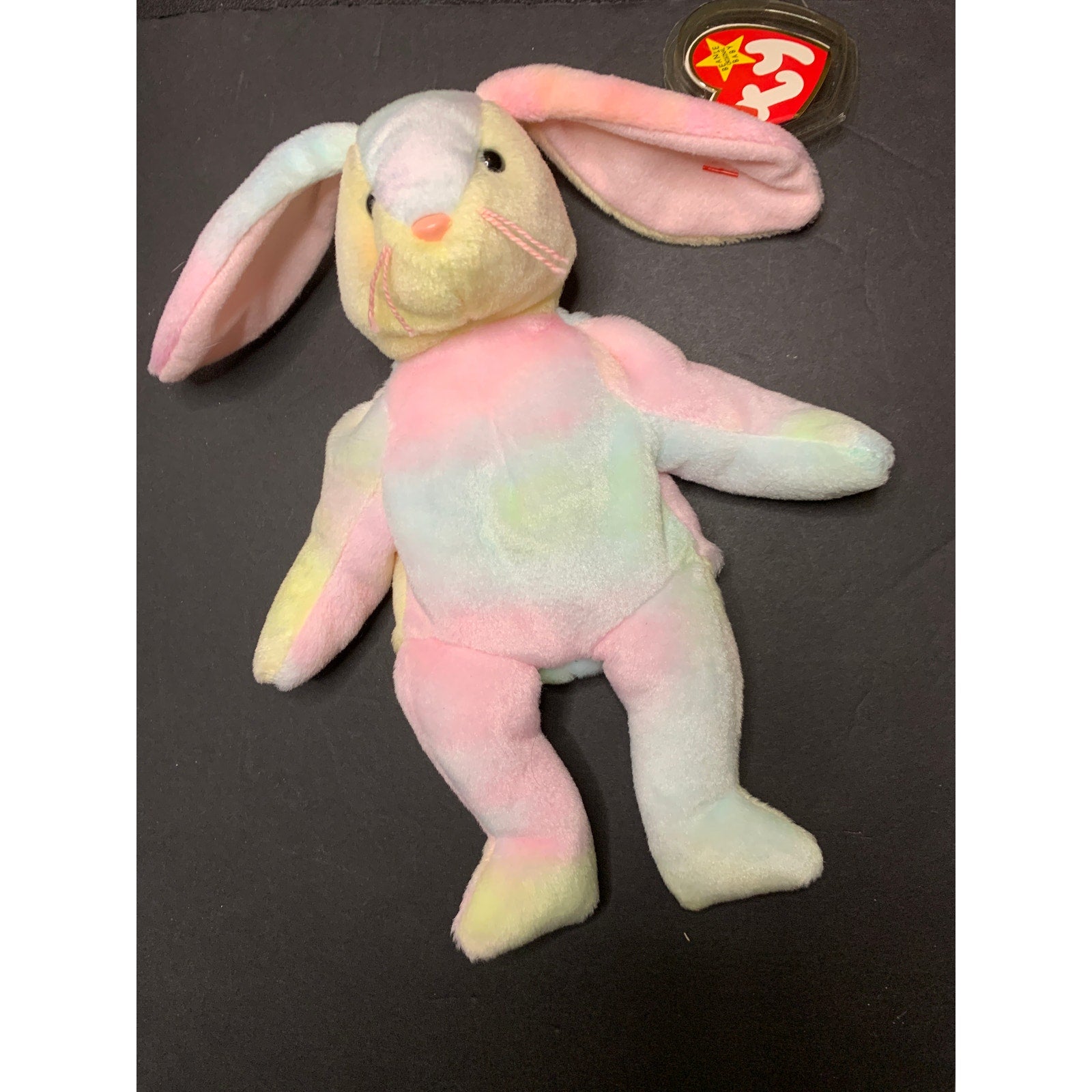 Minnesota Twins Hippie the Tie-dyed Bunny Ty Beanie Babies SGA Giveaway 1999