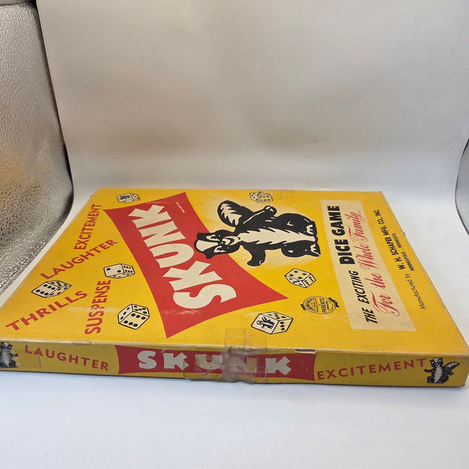 W.H. Schaper Skunk Dice Game 1953 Vintage Complete Set w Chips Dice Box