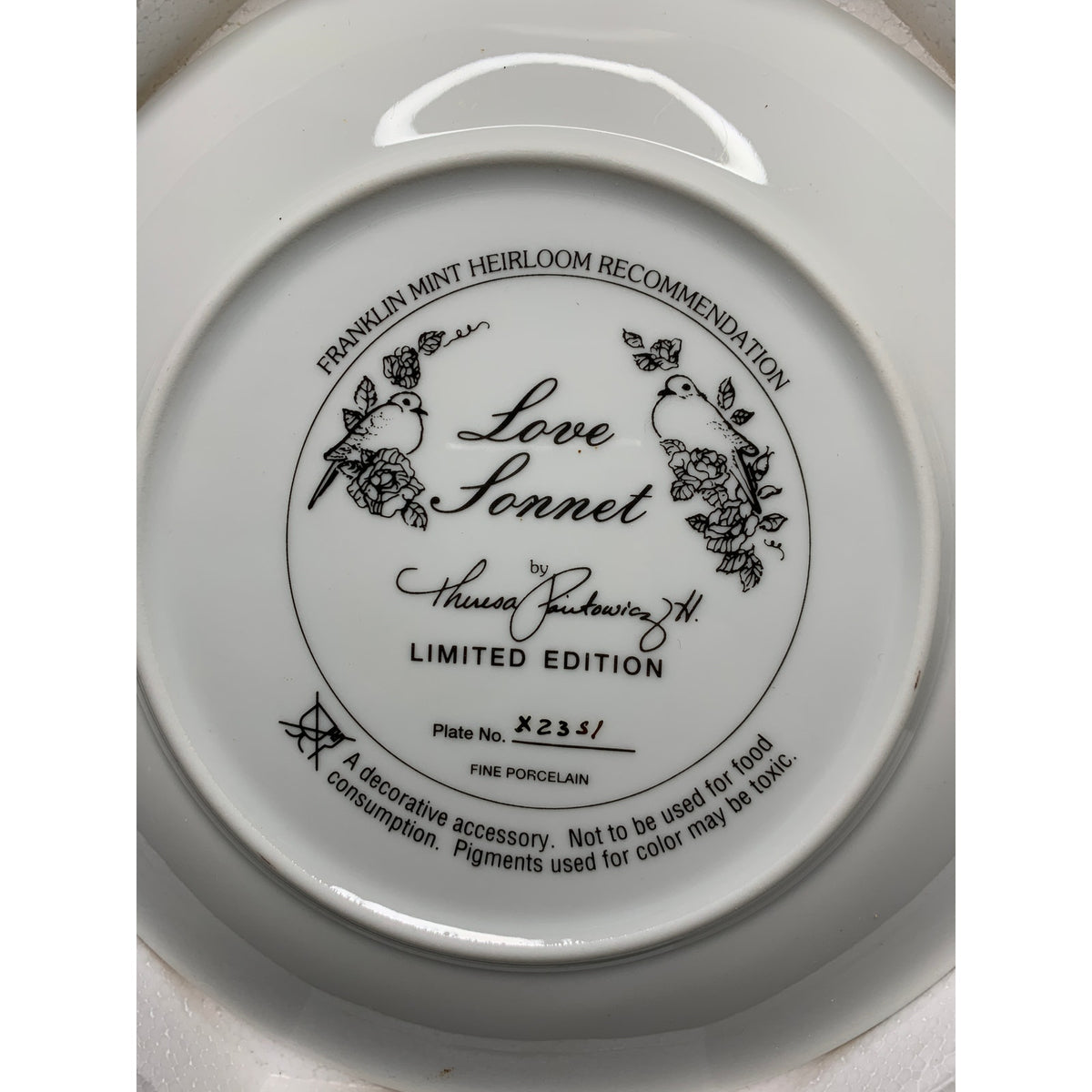 Franklin Mint Love Sonnet Theresa Politowicz Dove Collector Plate Porcelain