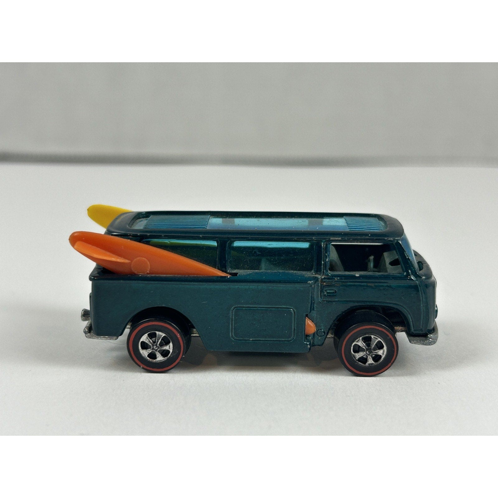 Vintage Hot Wheels Volkswagen Beach Bomb Redline 1969 Mattel HK Surfboards Pin