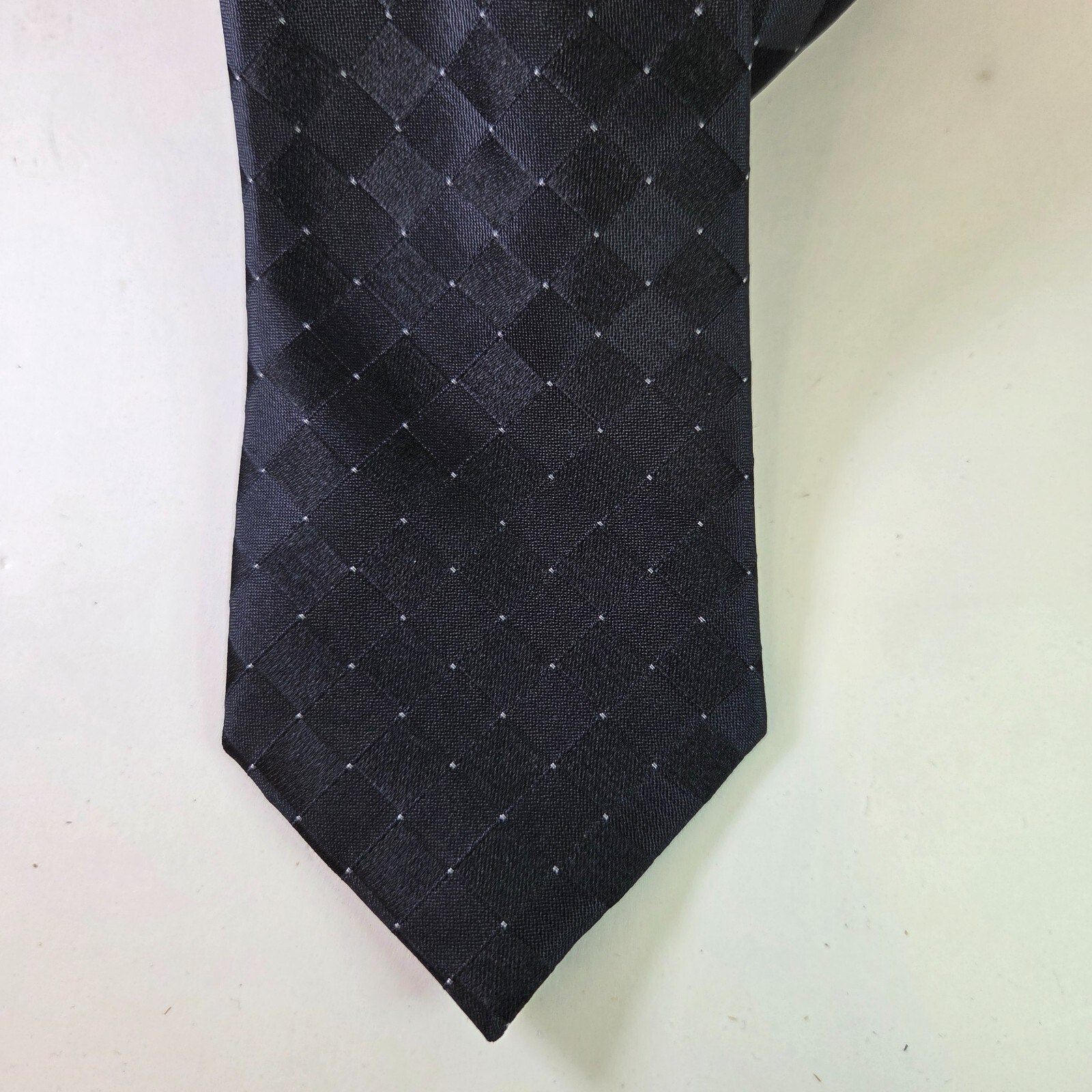 Calvin Klein Mens Tie Black 57" 100% Silk