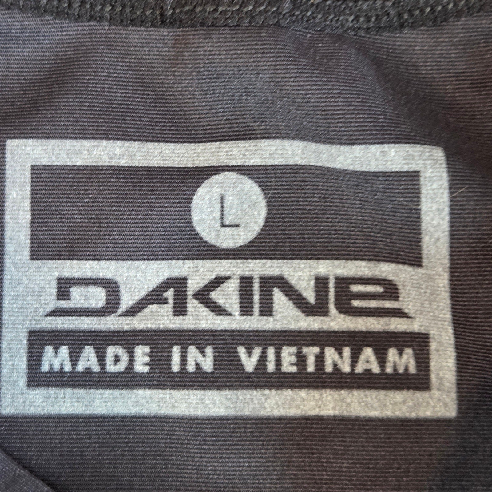 Dakine UPF 50 Long Sleeve Surf Rash Guard Shirt Men’s L Gray Polyester