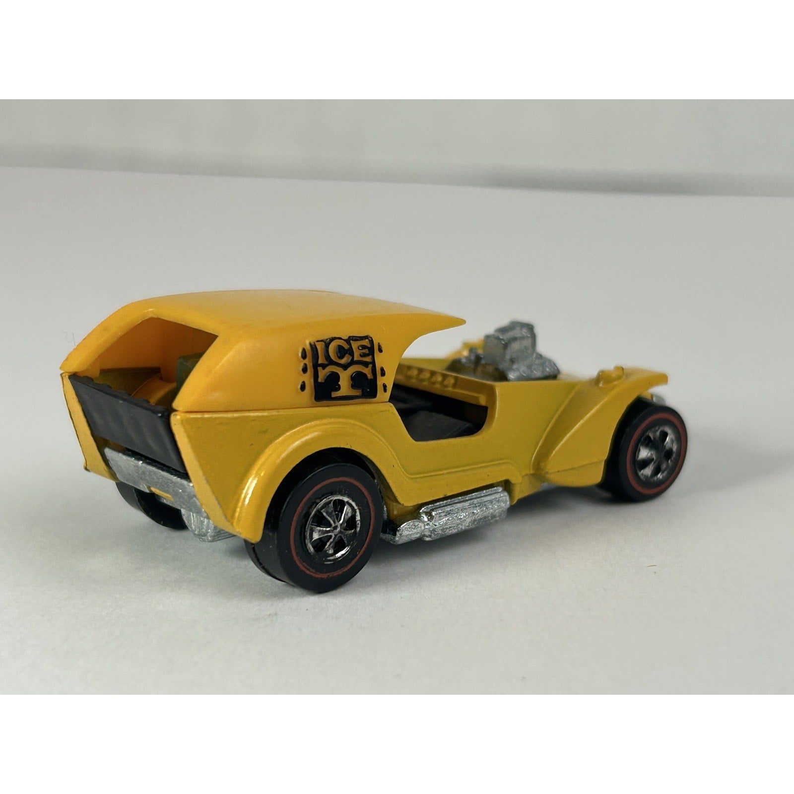Vintage Hot Yellow 1969 Wheels Redline Ice T Diecast Car Hong Kong W/Button
