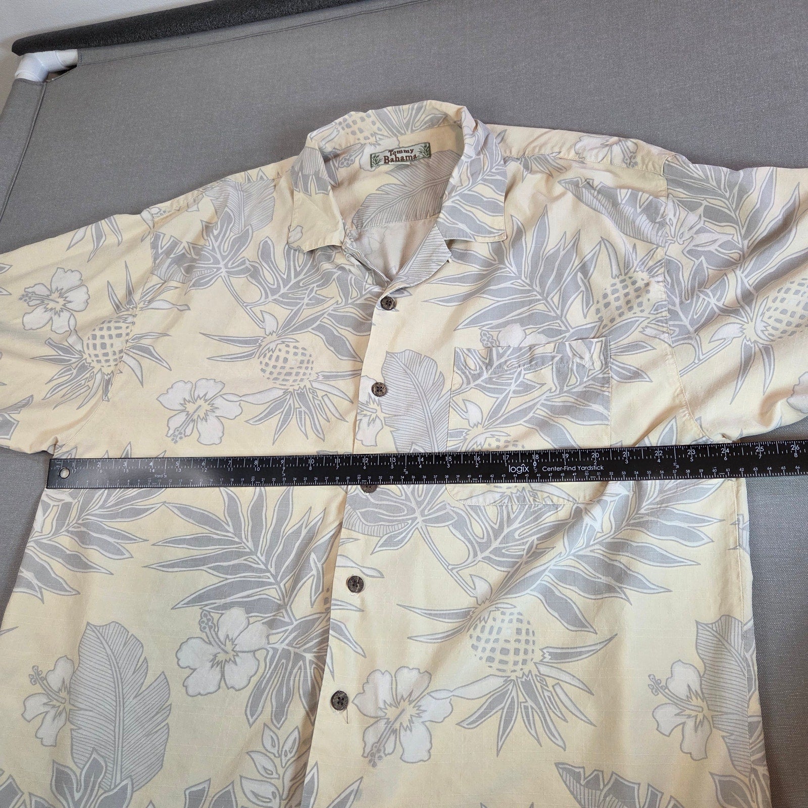 Tommy Bahama Silk Camp Shirt XL Beige Gray Tropical Leaf Print Button Up