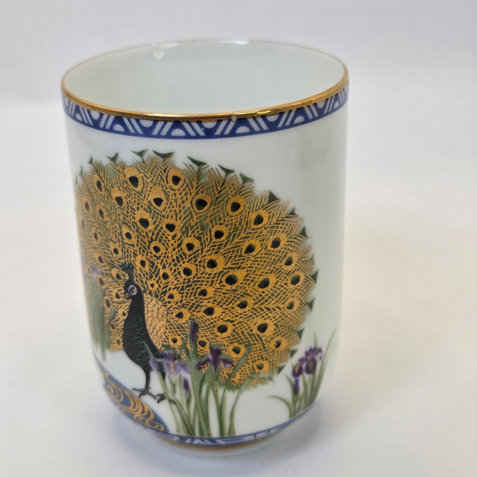Franklin Porcelain 1985 Peacock Bird & Iris Japanese Porcelain Tea Cup Japan