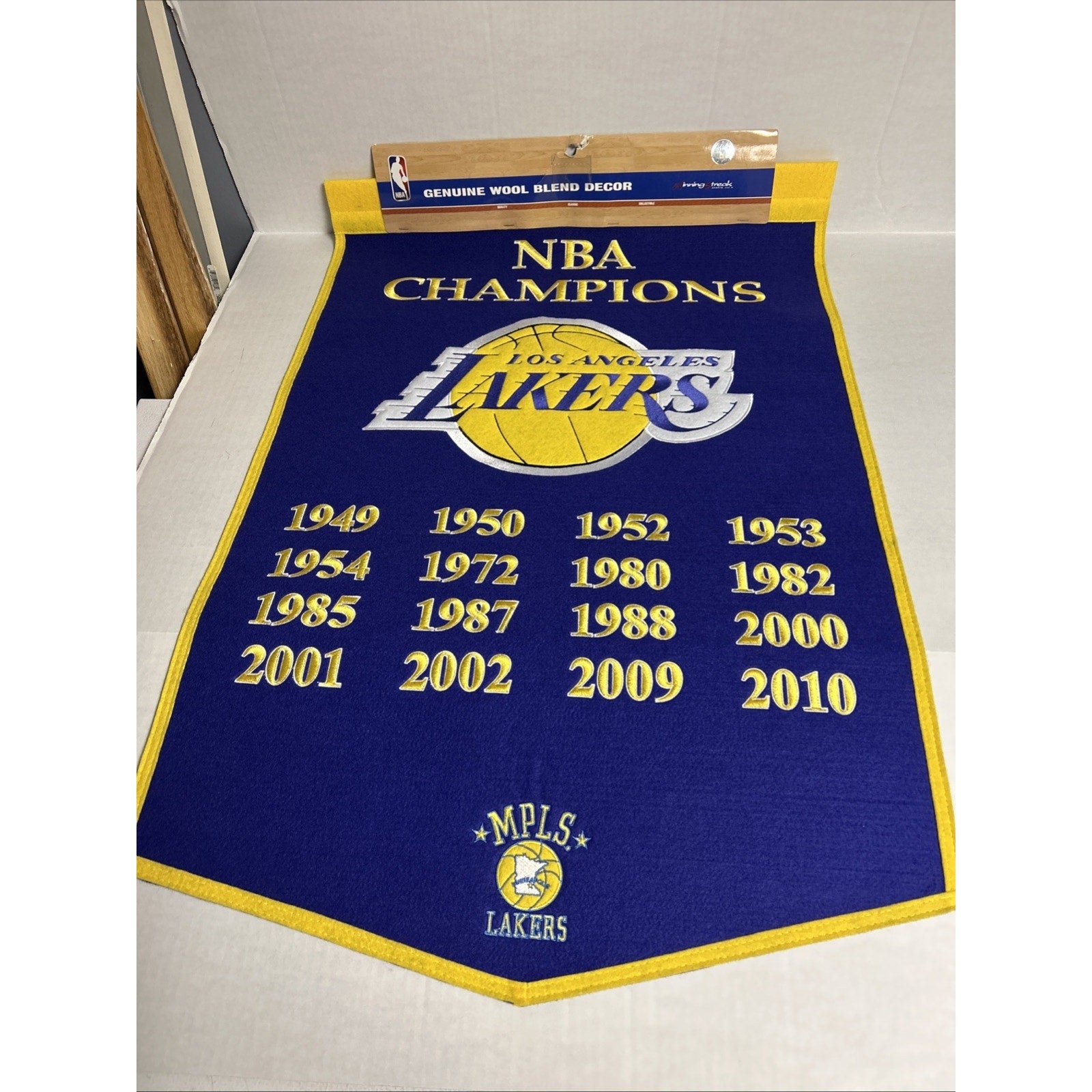 Los Angeles Lakers Wool Blend NBA Champions Banner, 24" x 36"