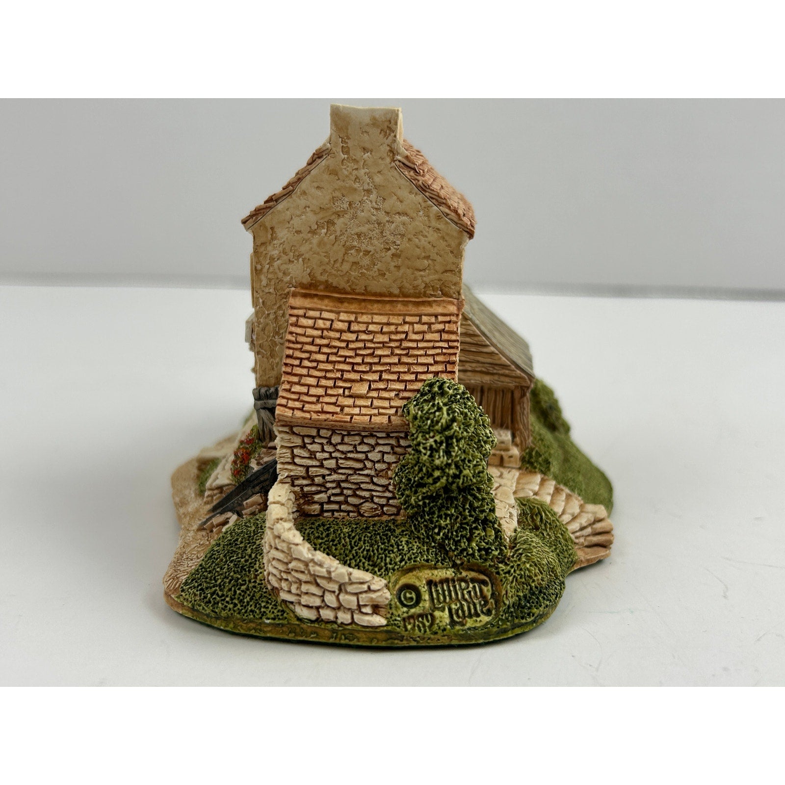 Lilliput Lane O’Lacey’s Store 1989 Irish Collection Cottage w/ Box