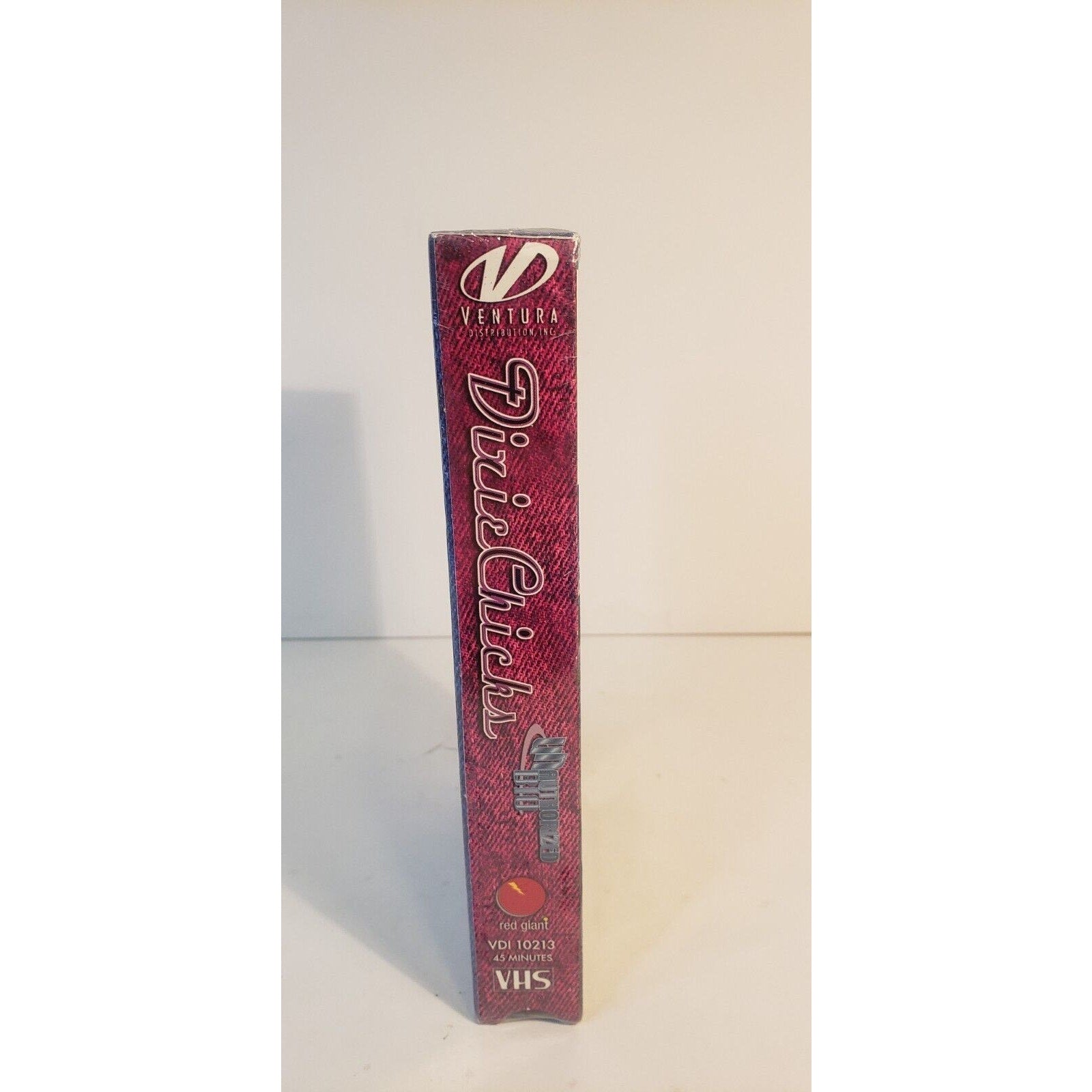 The Dixie Chicks: Chicks Rule (VHS, 2000) Sticker included