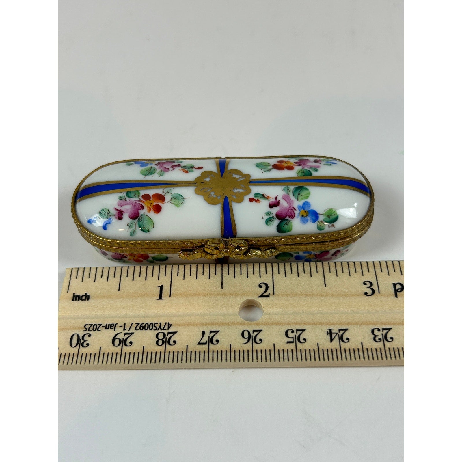 Rochard Limoges France Hand Painted Trinket Box Bow Clasp Floral Gold