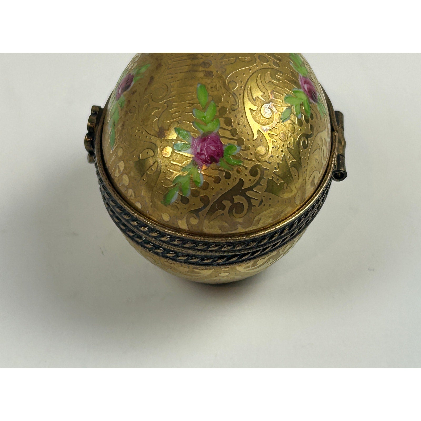Limoges France Incrustation Trinket Box Hand Painted Roses Raised Gold Oval