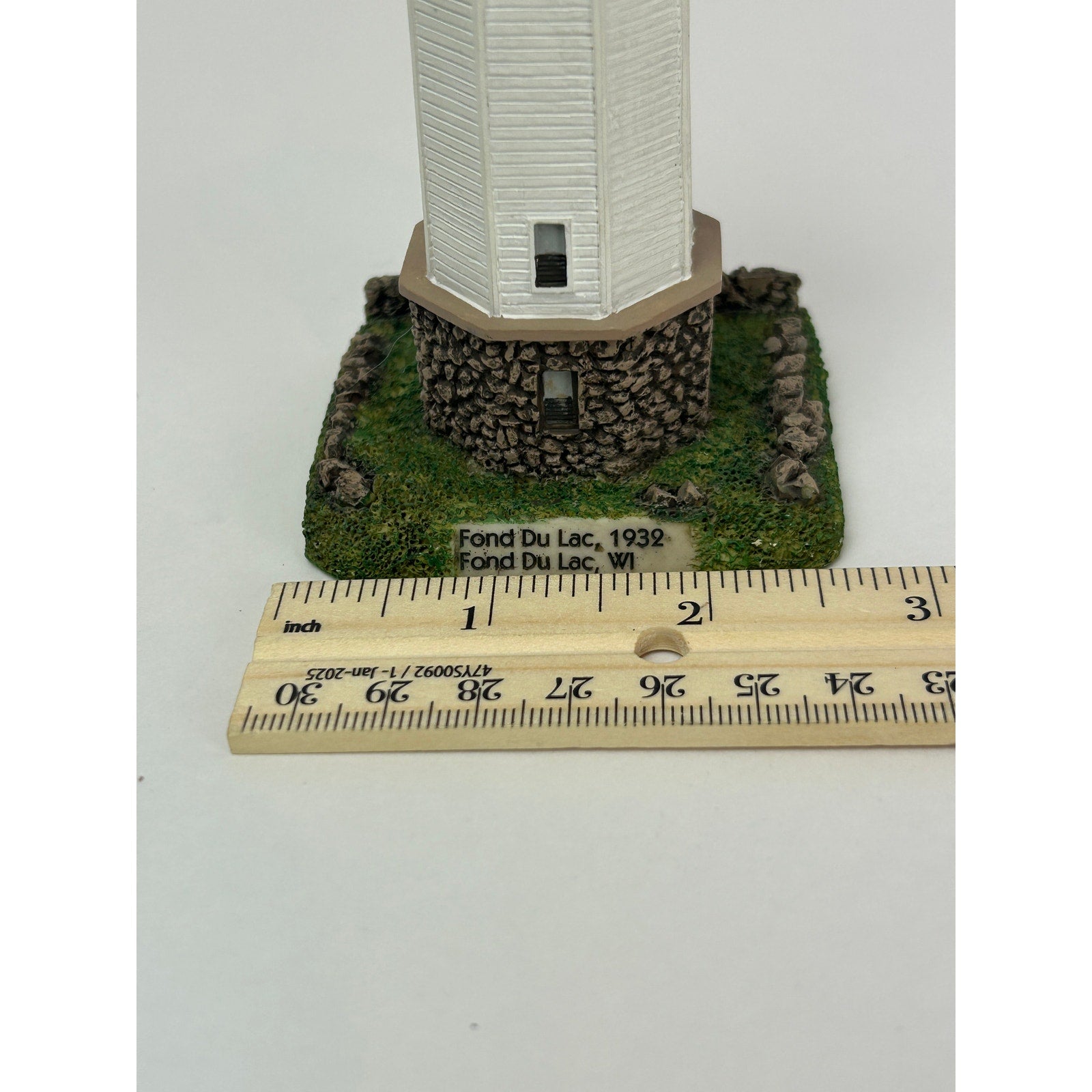 Lefton Fond Du Lac Lighthouse 1932 Wisconsin Resin Figurine Geo Z Lefton 2000
