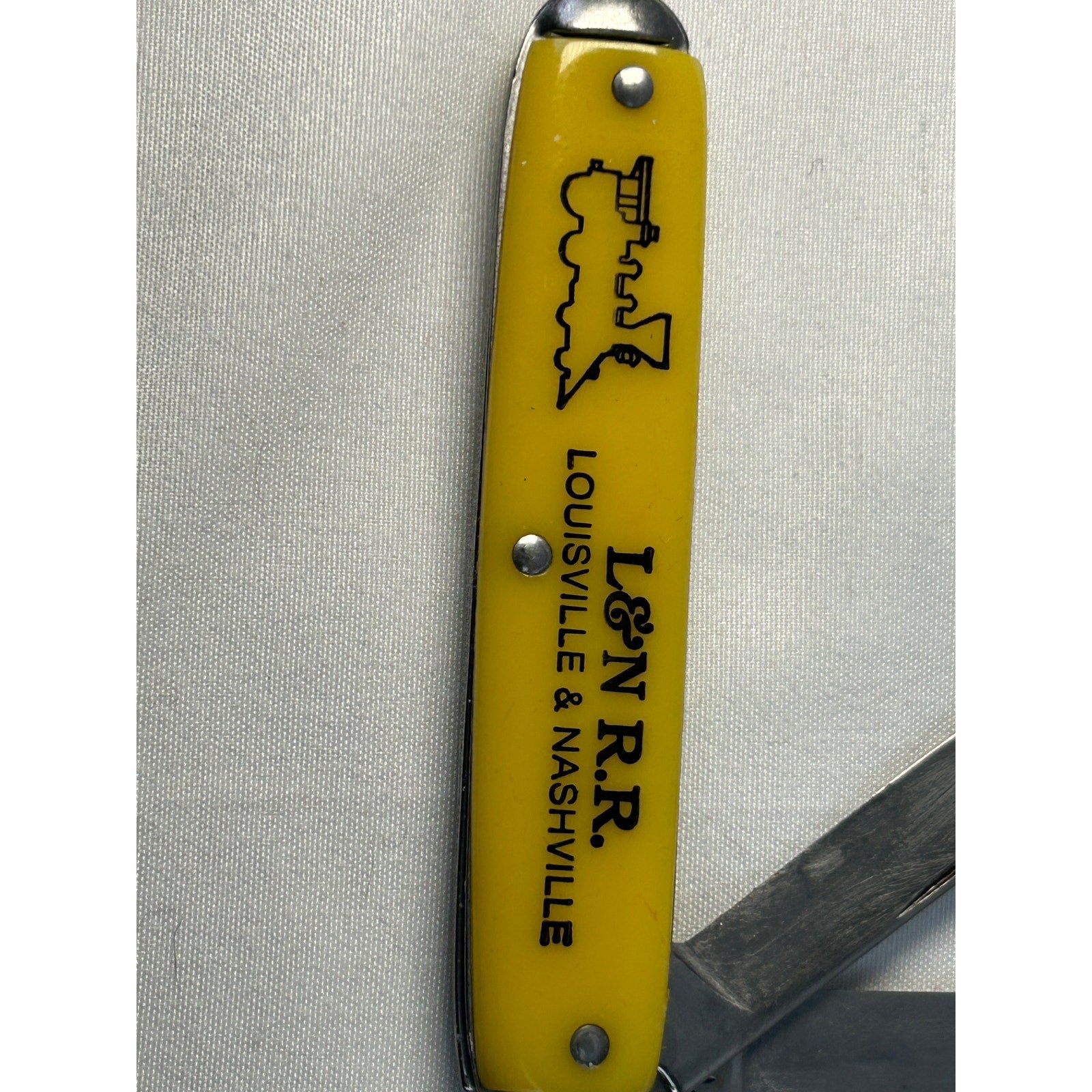 Vintage L&N Railroad Advertising Pocket Knife Louisville Nashville Train