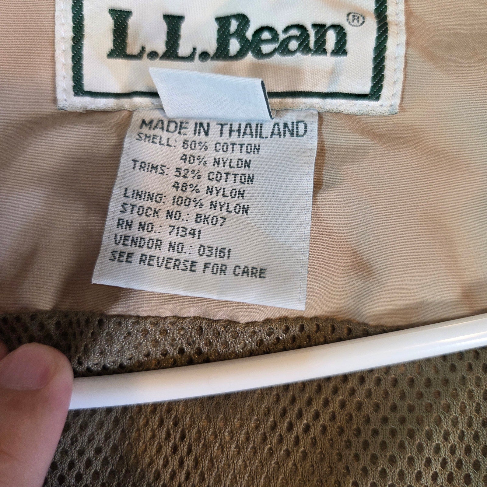 L.L. Bean Women’s Convertible Field Jacket Vest Beige Large Zip Off Sleeves