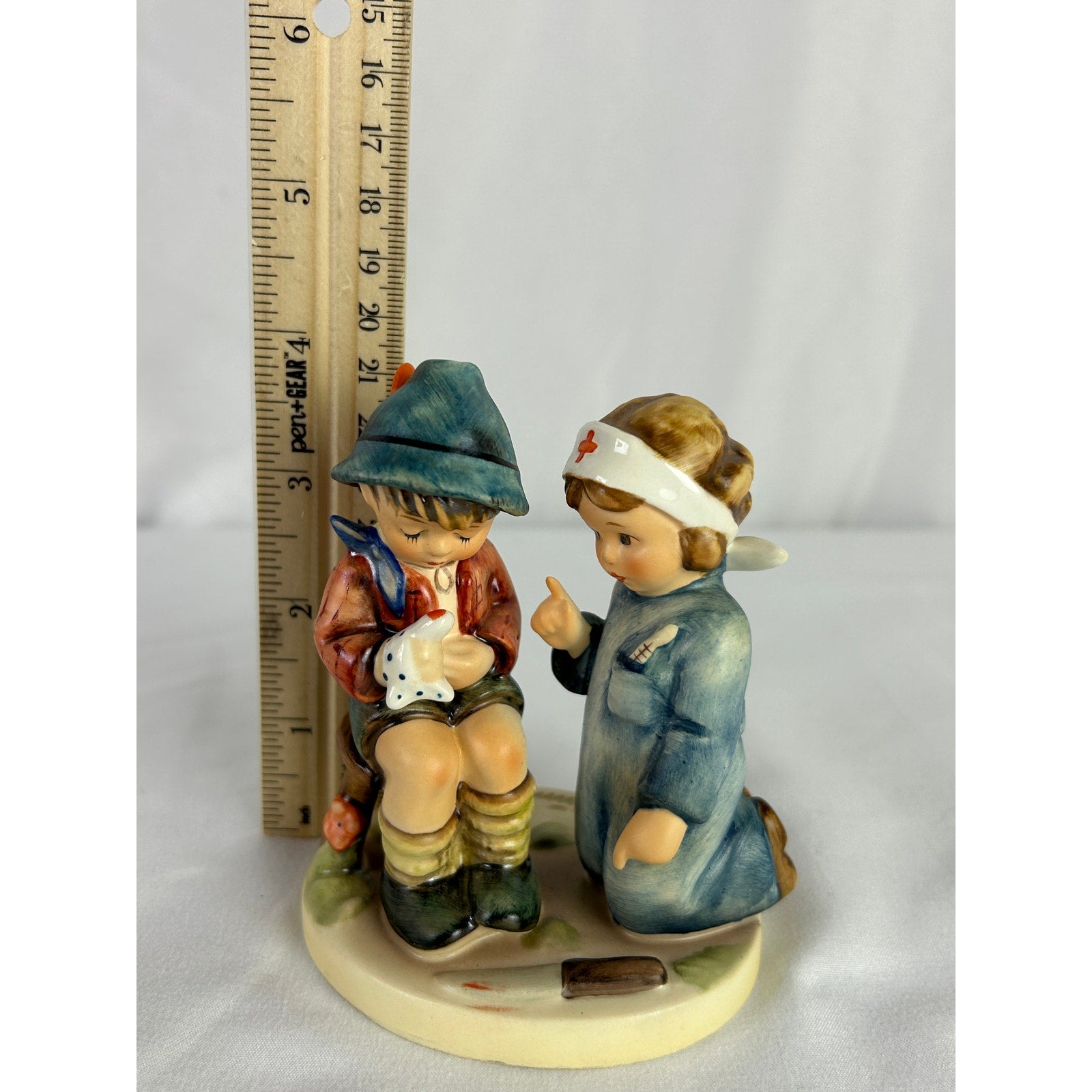 Goebel Little Nurse Hansel Merk Dir Das Figurine W Germany M I Hummel