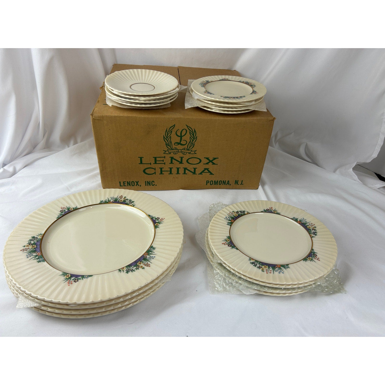 Lenox Rutledge China Plates Lot Fluted Rim Gold Trim No Cups w Box USA