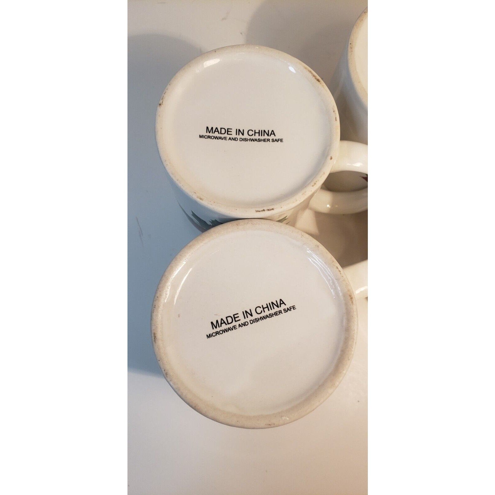 Set of 4 Poinsettia Coffee Mugs Holiday Christmas Floral White Red Green