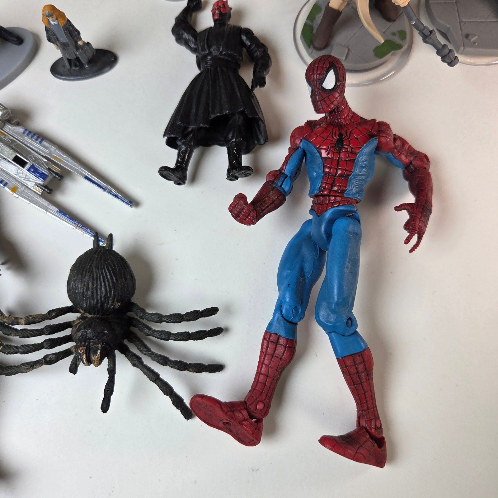 Mixed Action Figure Lot Marvel DC Star Wars TMNT Harry Potter Loose Toys