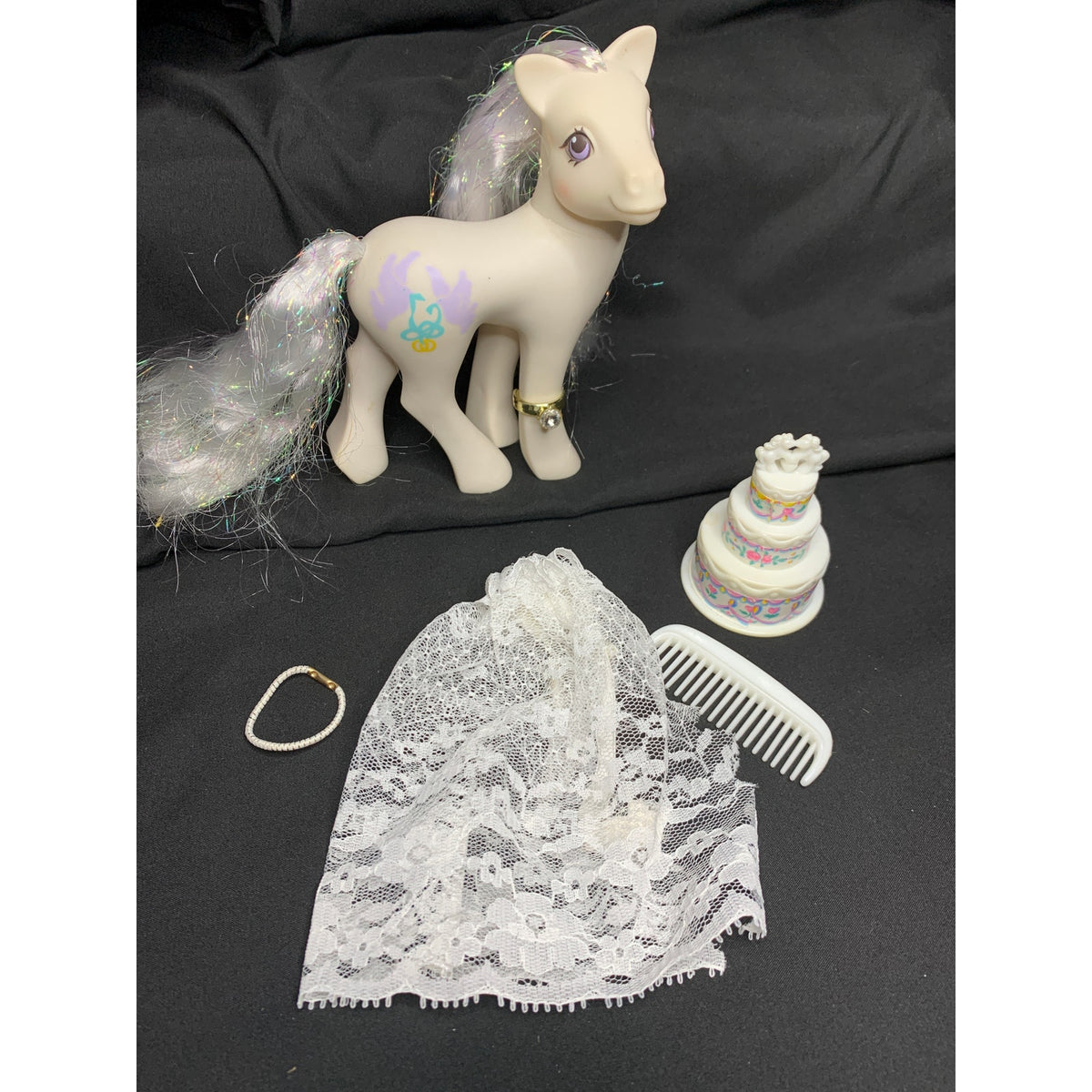 1989 My Little Pony G1 Pony Bride Hasbro Wedding Cake Veil Ring Vintage MLP