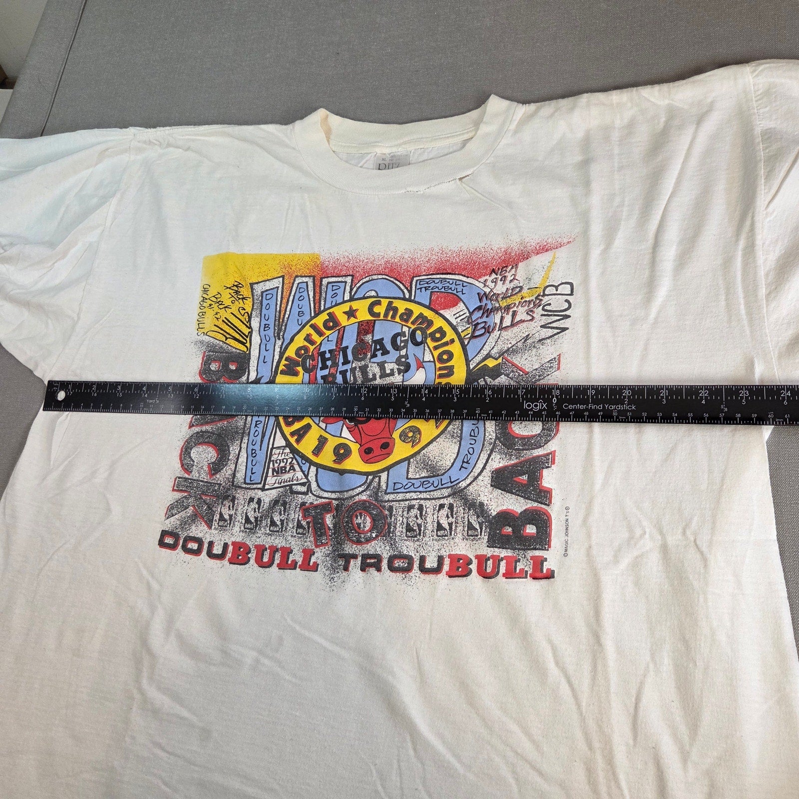 Vintage 1992 Chicago Bulls DouBull TrouBull Tee XL Ritz Magic Johnson T’s