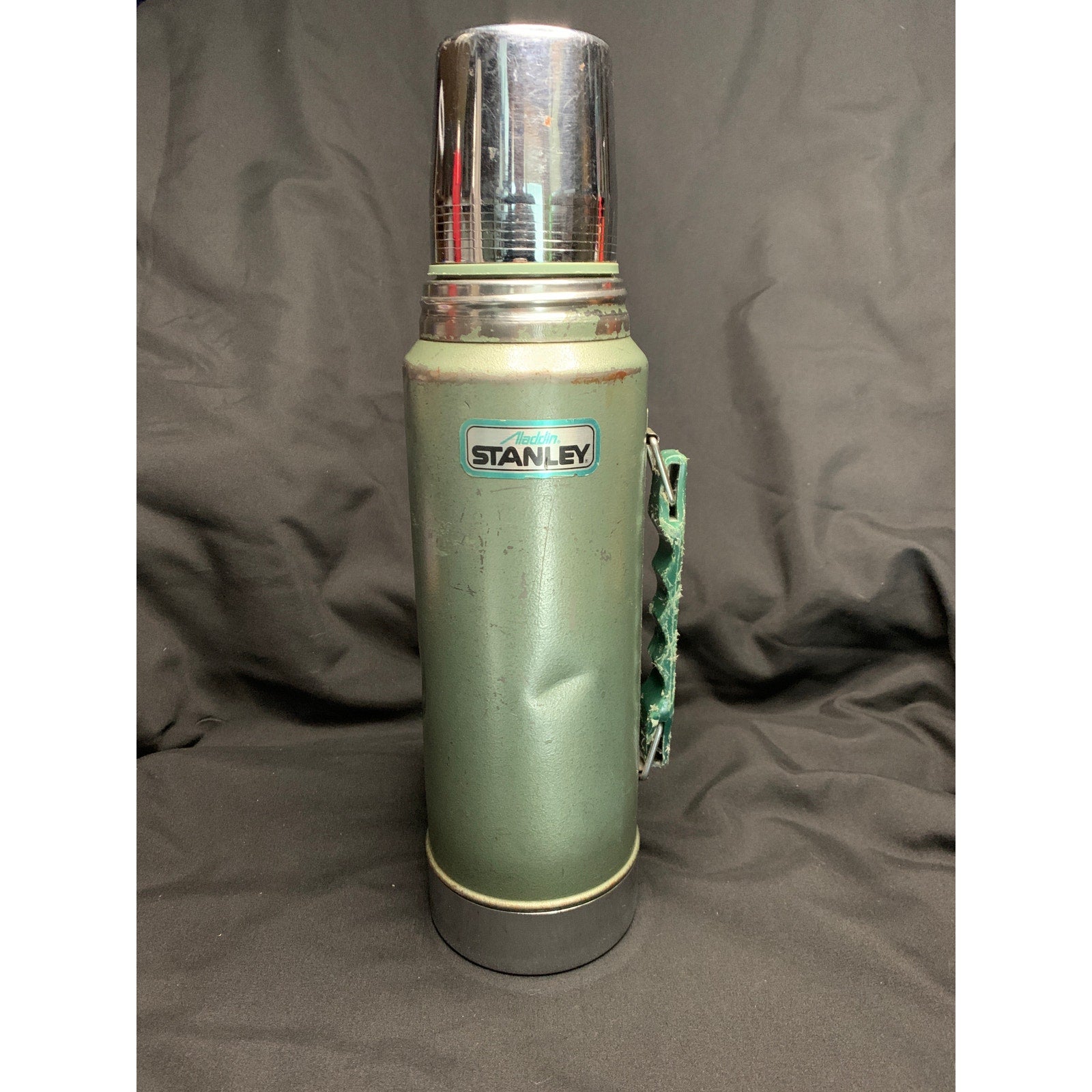 1986 Aladdin Stanley A-944DH 1 Quart 32oz Thermos Green USA Vintage