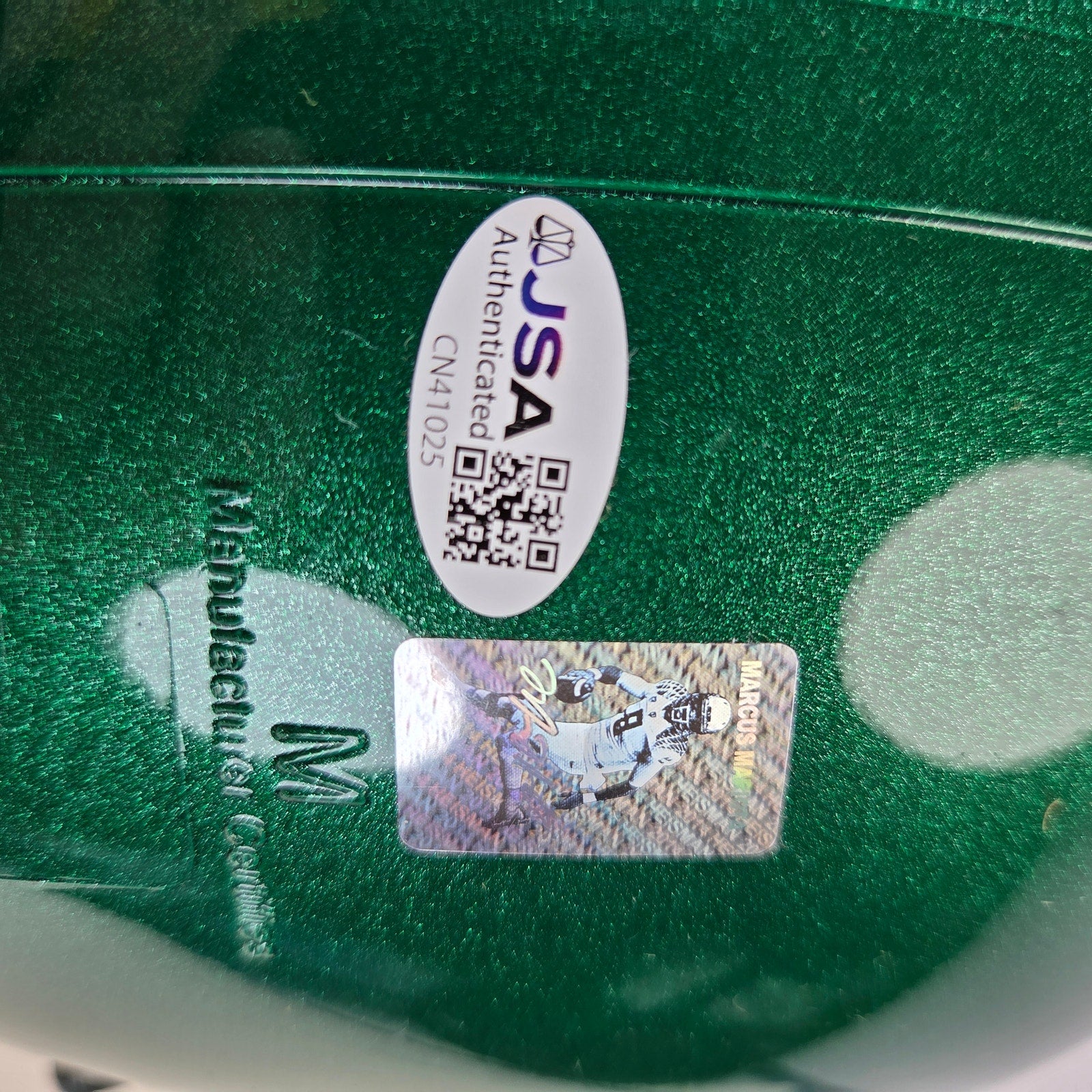 Marcus Mariota Heisman Autographed Oregon Ducks Replica Helmet JSA COA w/ Box