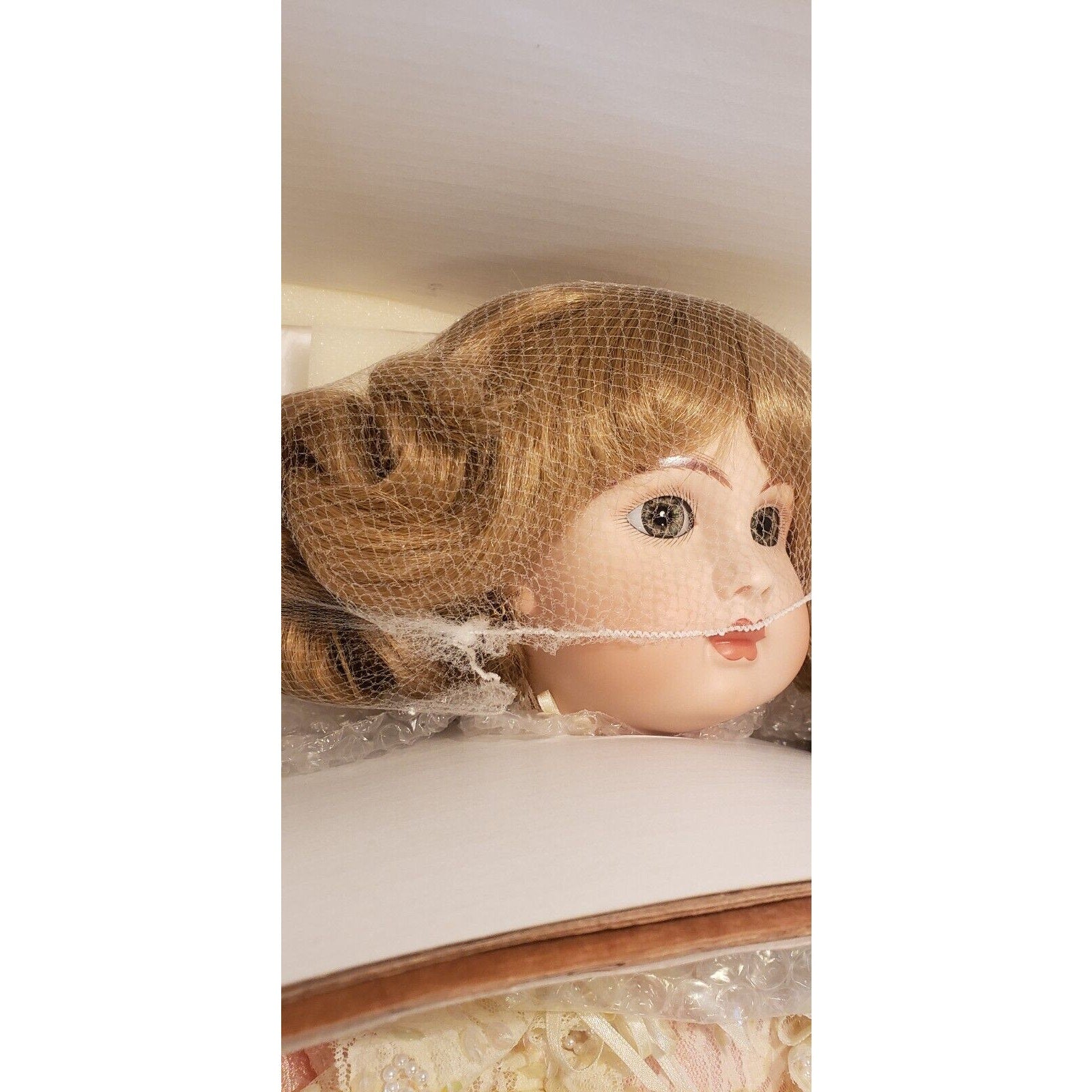 Rustie Monique 29" Porcelain Doll LE 52/1500 Welden Museum COA Hat Boxed Vtg