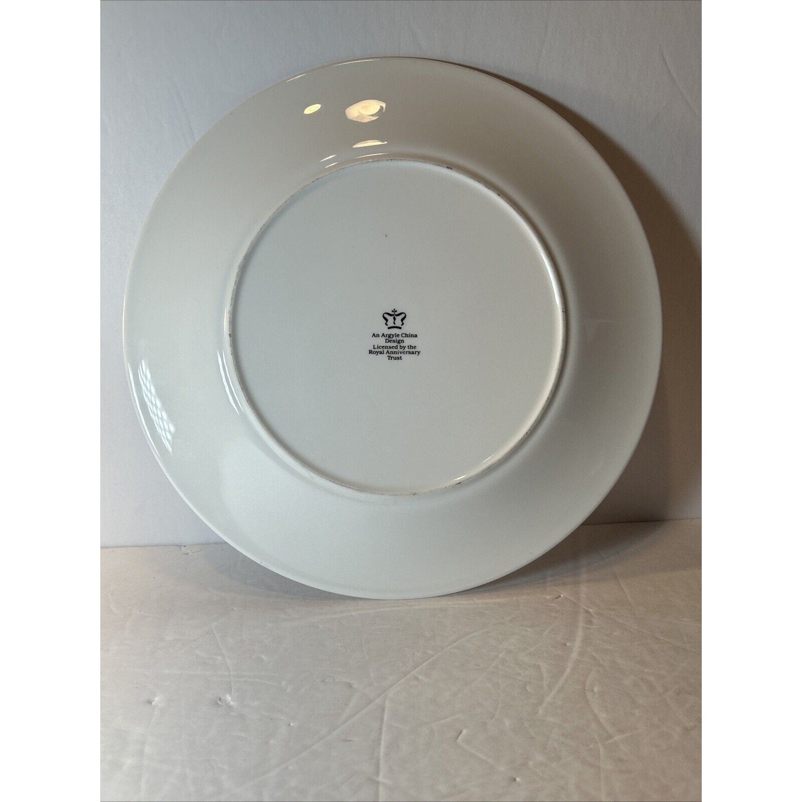 Queen Elizabeth II 1992 40th Anniversary Commemorative Plate