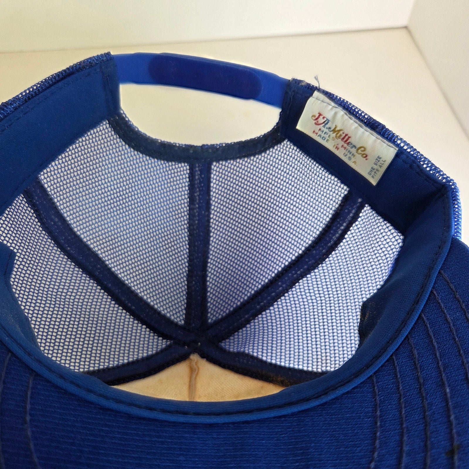 Lamplighter Inn Webb Lake WI Vintage Mesh Trucker Hat Snapback USA
