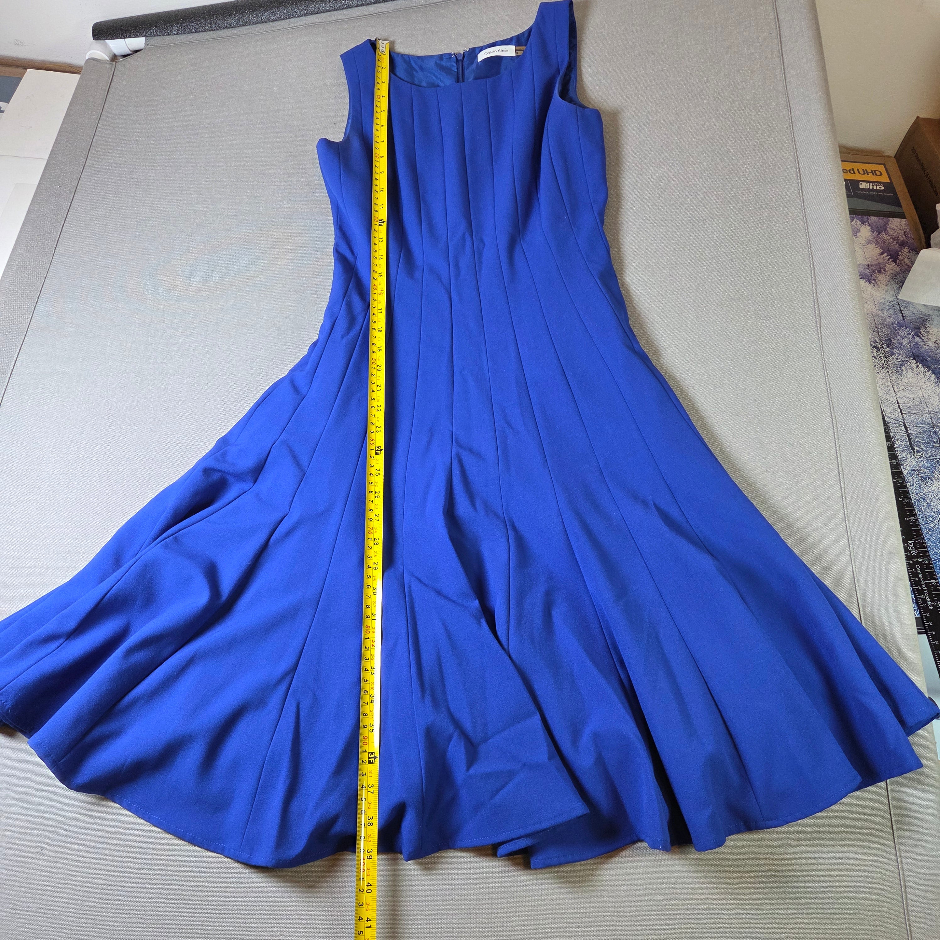 Calvin Klein Blue Fit & Flare Dress Women’s Size 2 Sleeveless Lined Cocktail