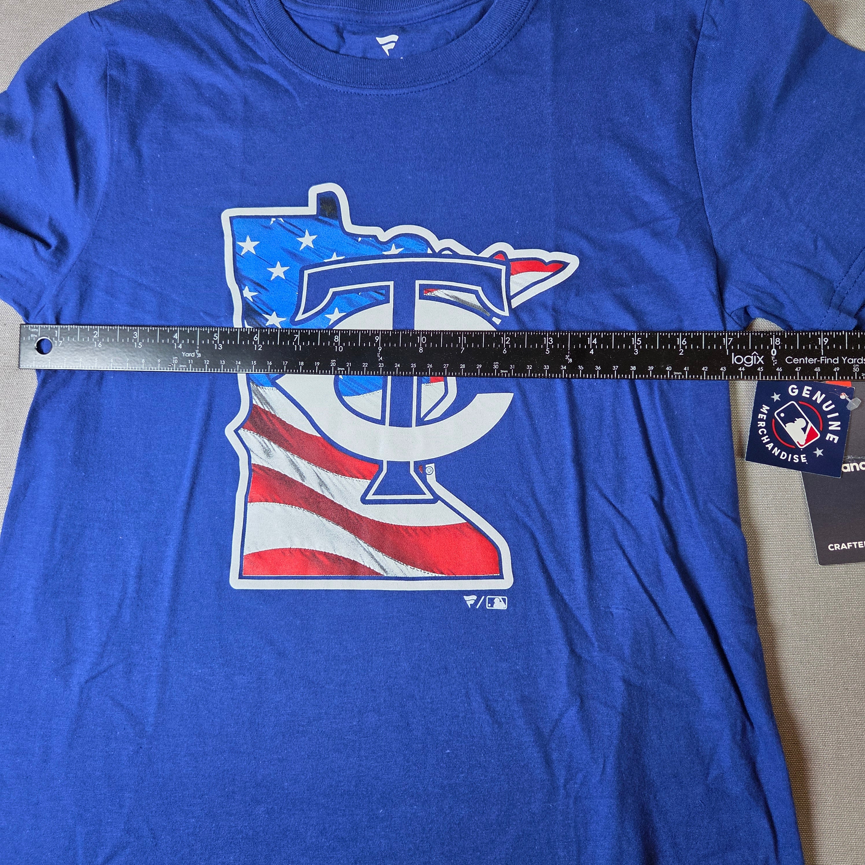 Fanatics Minnesota Twins USA Flag Logo T Shirt Size Small Banner State NWT