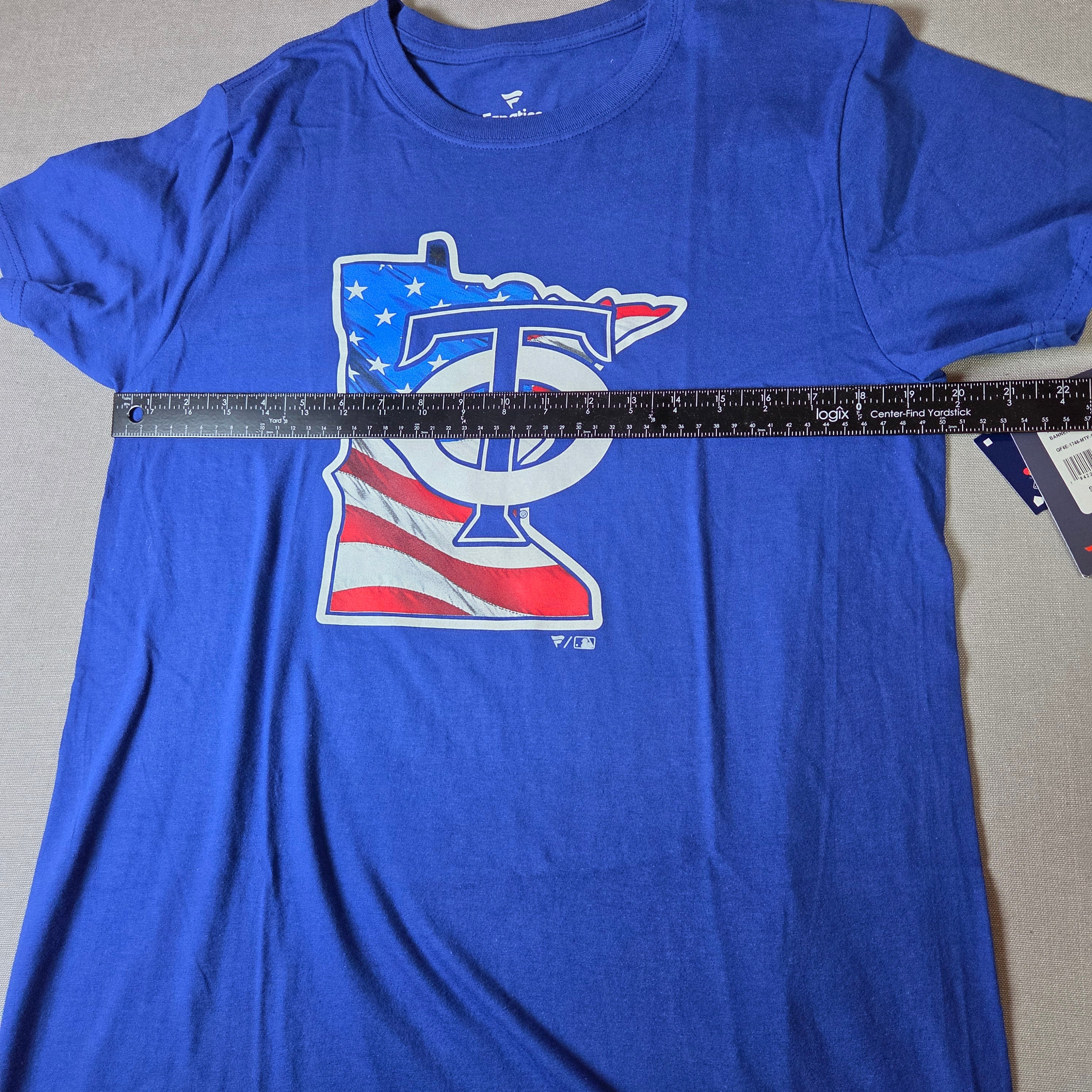 Fanatics Minnesota Twins USA Flag Logo T Shirt Size Medium Banner State NWT