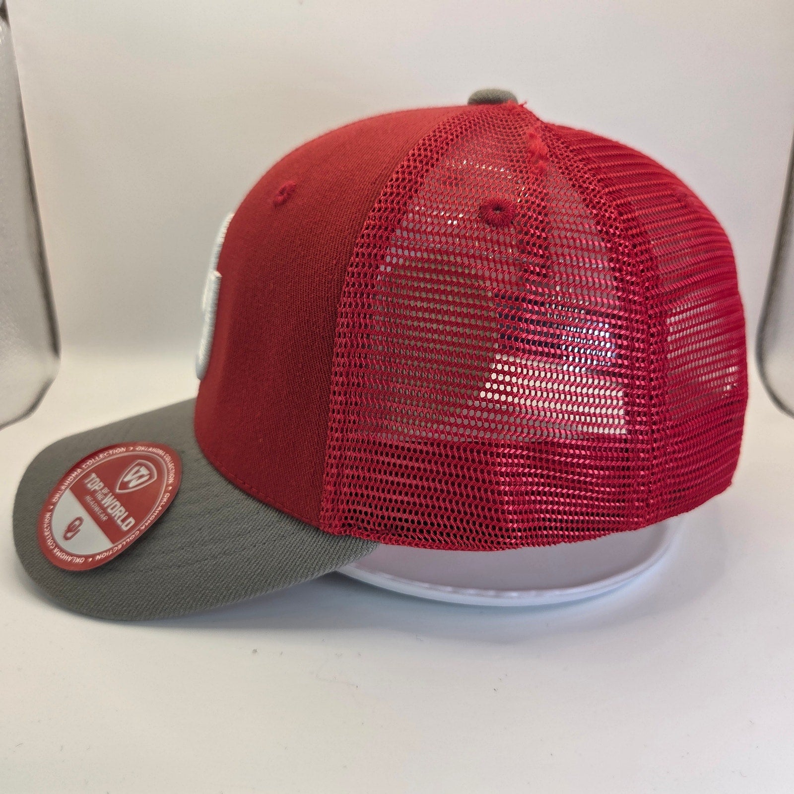 Oklahoma Sooners Hat Top of the World Mesh Trucker Adjustable Red Gray