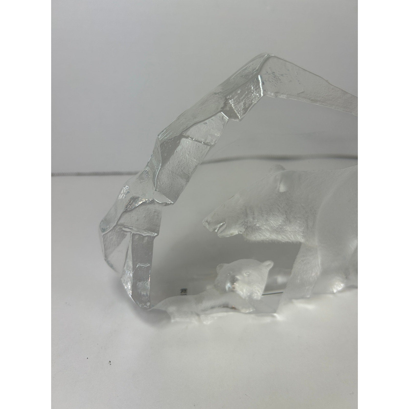 Mats Jonasson Maleras Sweden Crystal Polar Bear and Cub Heavy Glass Sculpture