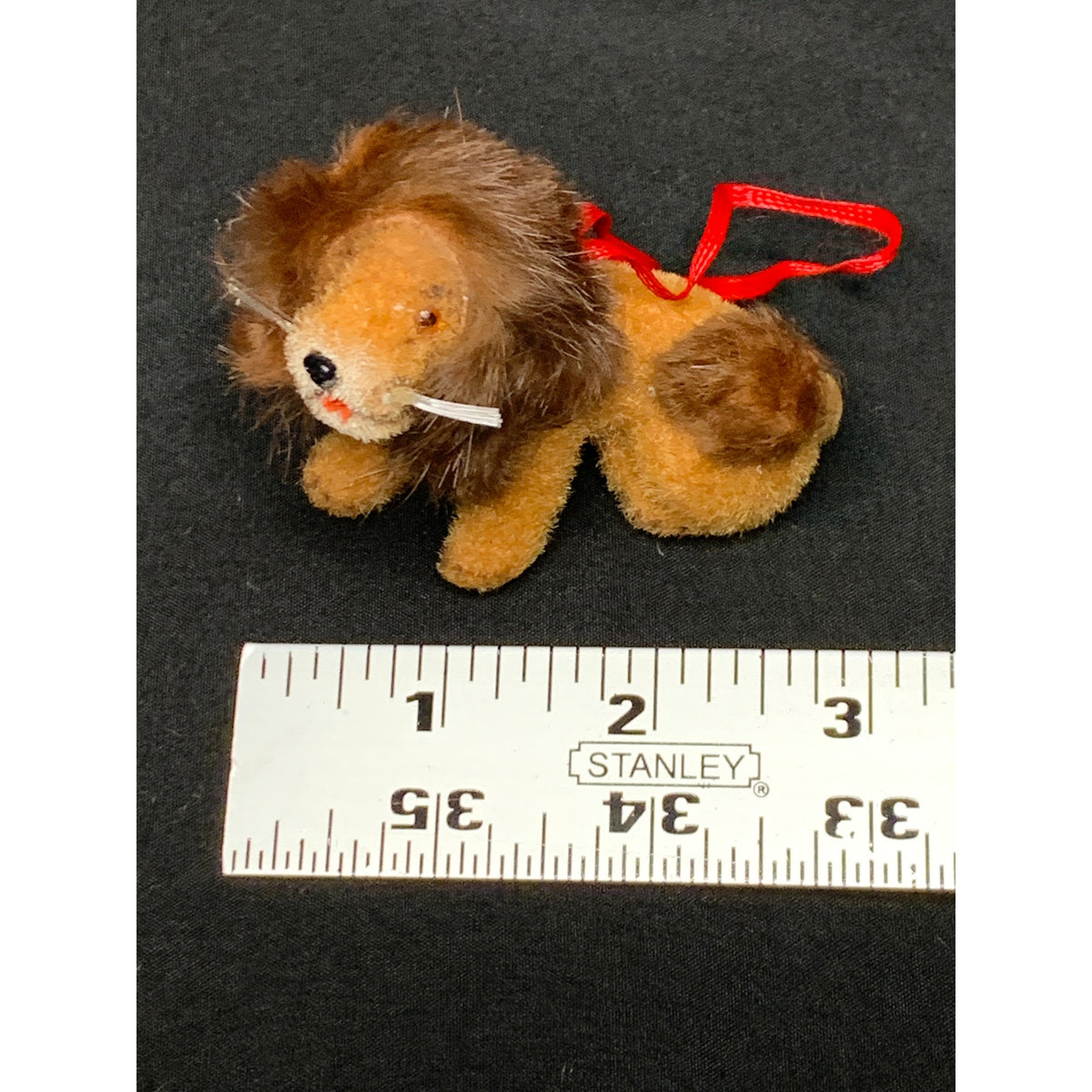 Vintage Wagner Handwork Flocked Lion Ornament West Germany Kunstlerschutz