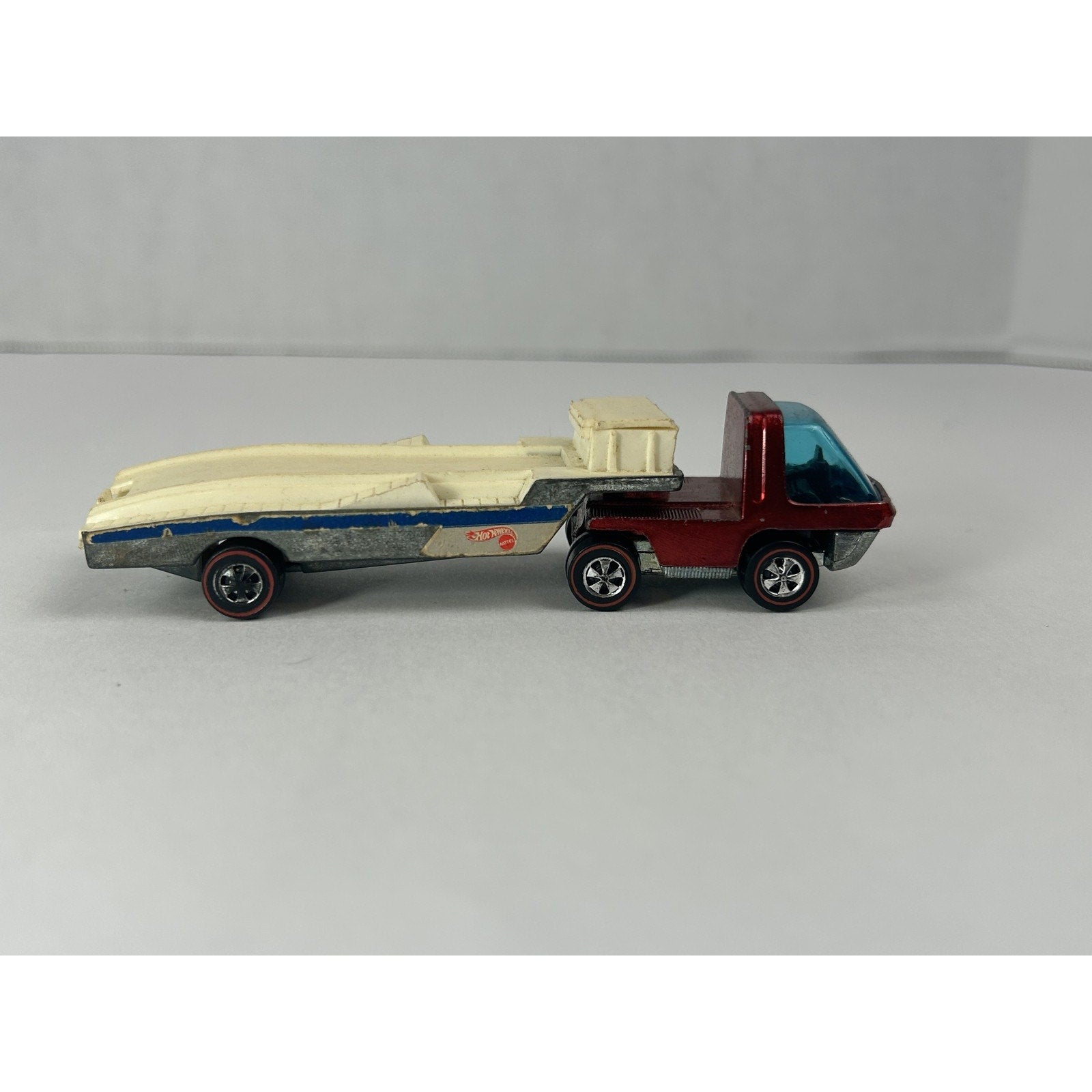 Vintage Hot Wheels 1970 The Heavyweights Redline Car Hauler