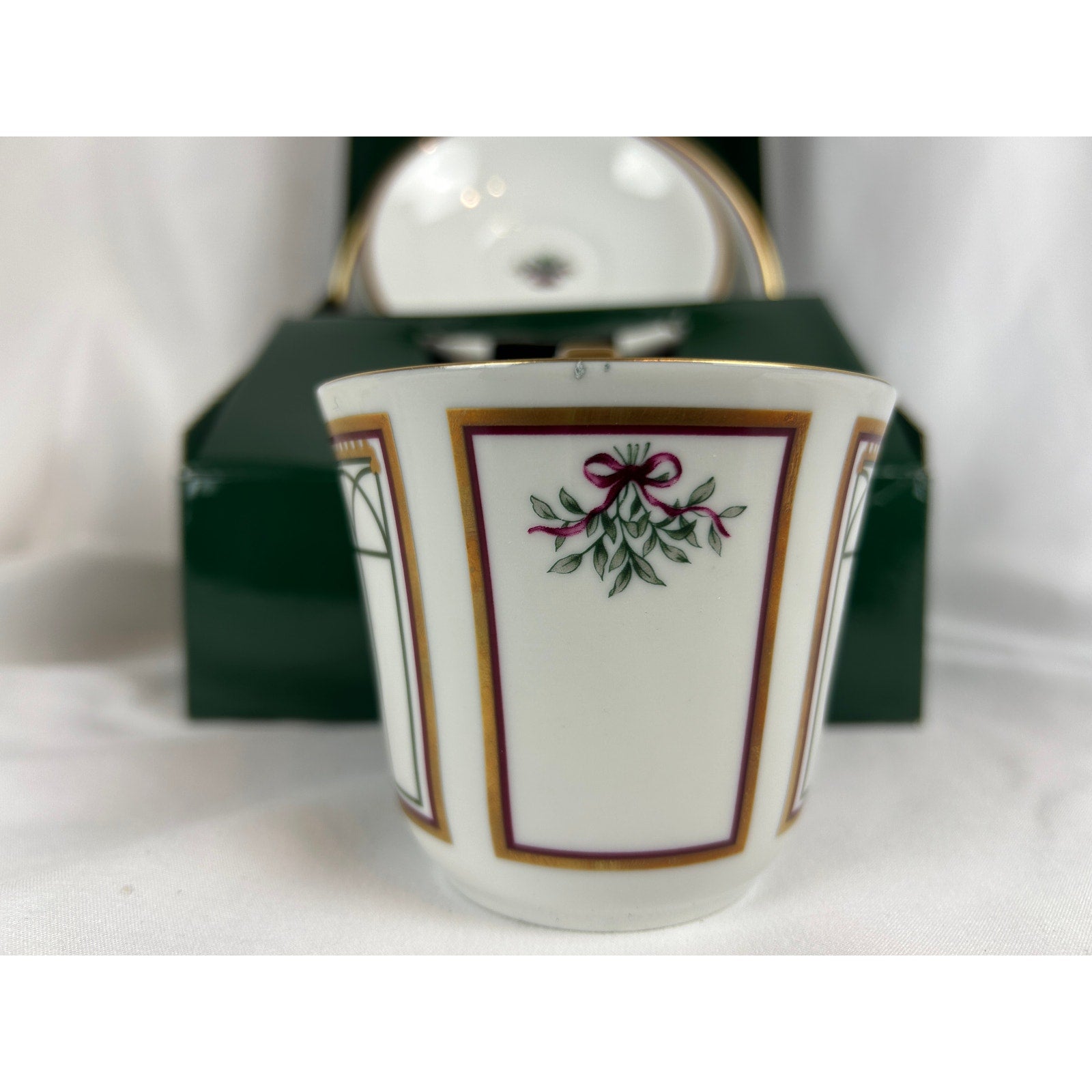 Bing Grondahl 1999 Holiday Cup Saucer Dessert Plate Set Jette Frolich Box