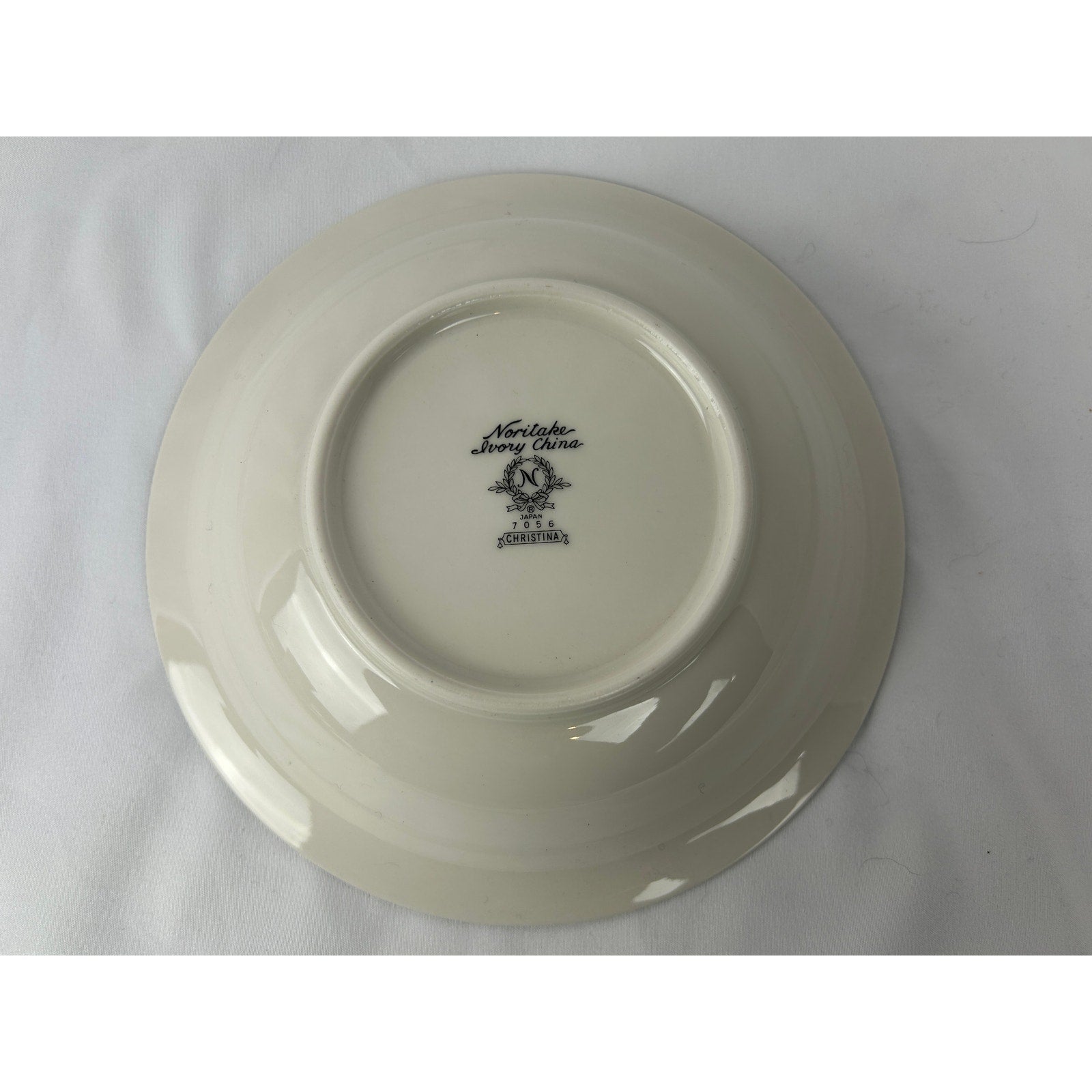 Noritake Christina 7056 Rim Soup Bowl 8 Inch Ivory China Floral Japan