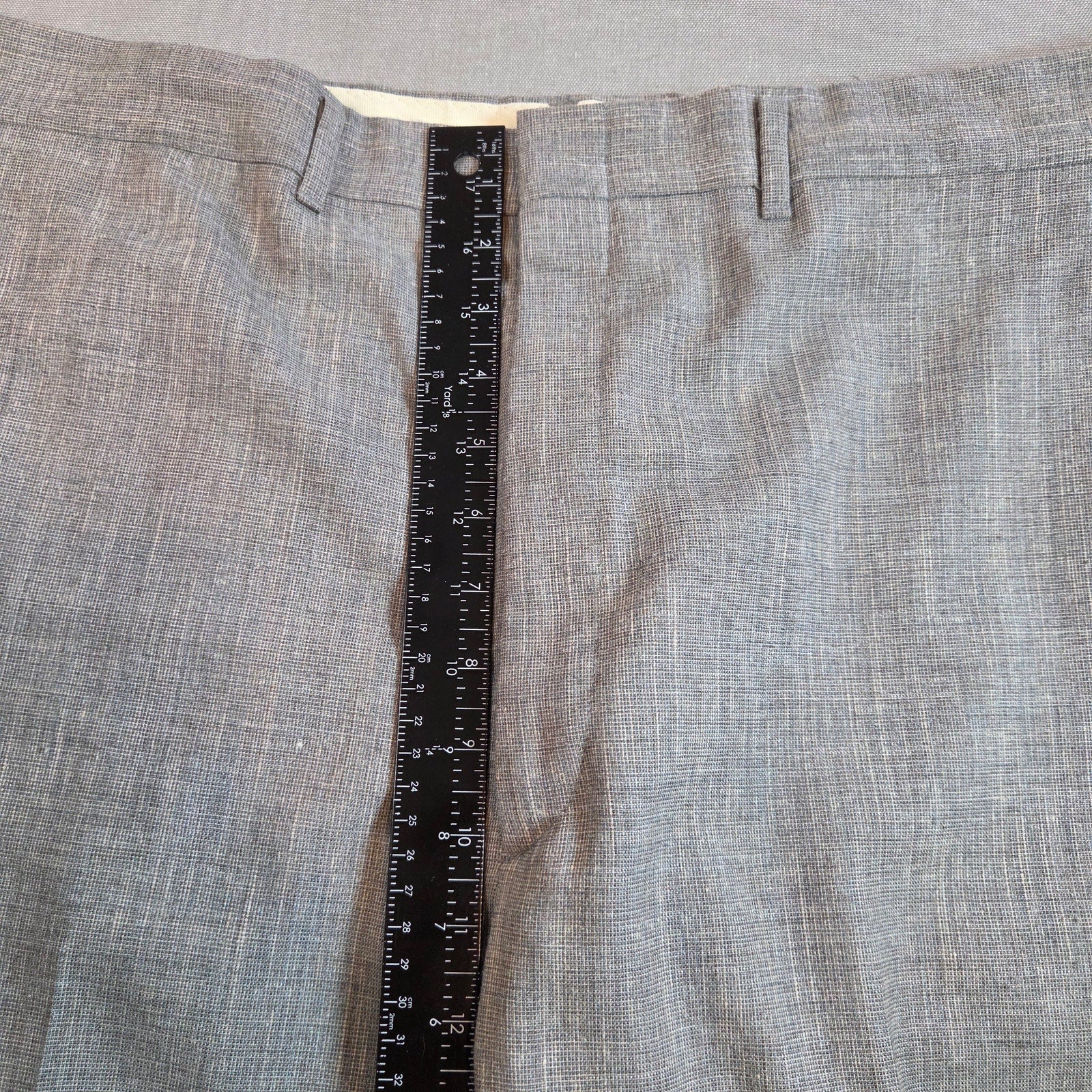 Vintage Haggar Pleated Slacks Men’s 37x26 Gray Dress Pants USA 1980s