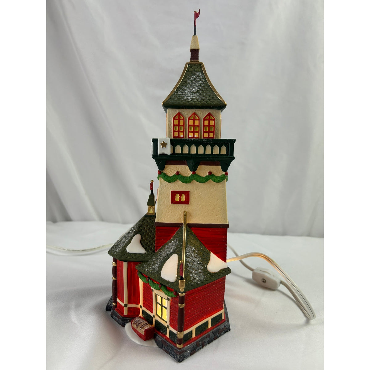 Dept 56 North Pole Santa's Lookout Tower 56294 Retired Lighted Building Box