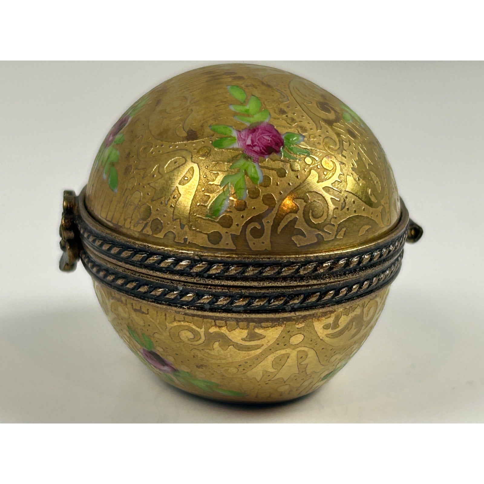 Limoges France Incrustation Trinket Box Hand Painted Roses Raised Gold Oval