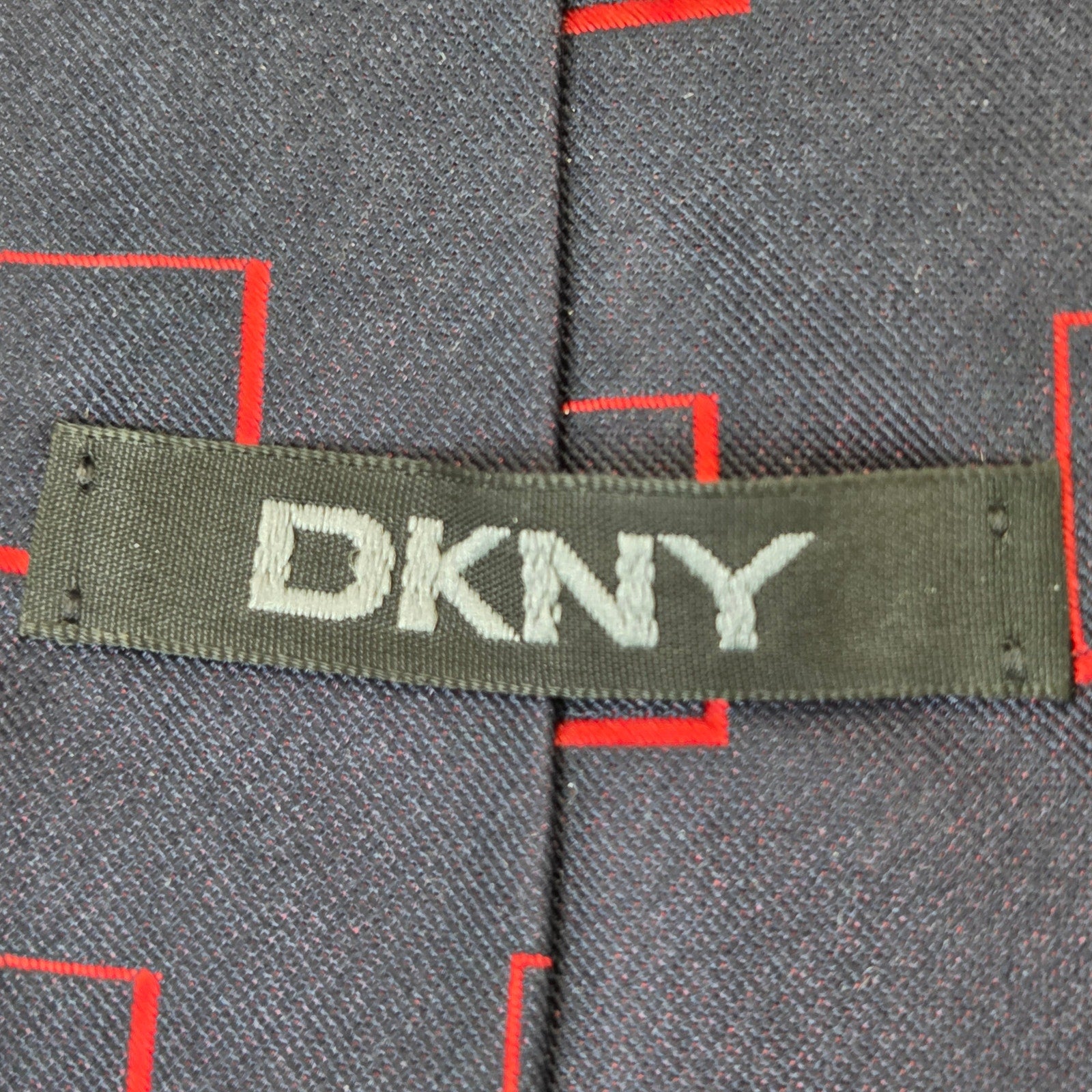 DKNY Silk Tie Navy Blue Red Square Geometric 3.75 Classic 57 Mens USA