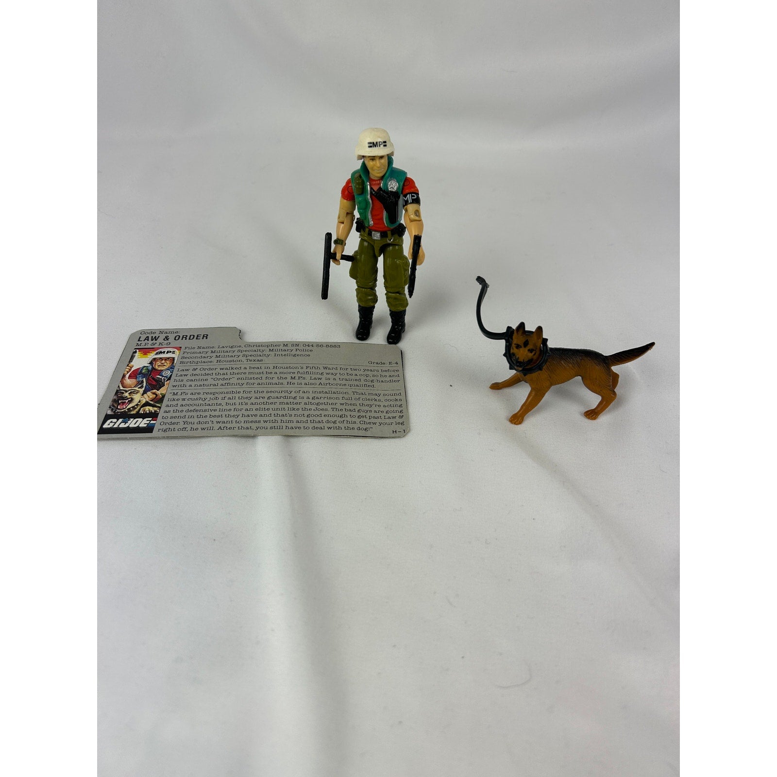 GI Joe Law & Order MP K-9 1987 Vintage Figure Complete with Filecard
