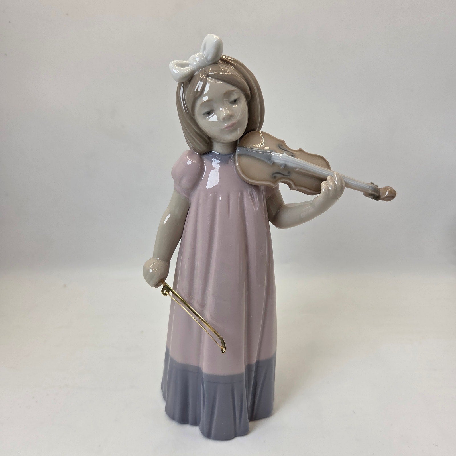 NAO by Lladro Girl With Violin #1034 Porcelain Figurine Spain Boxed 7.5"