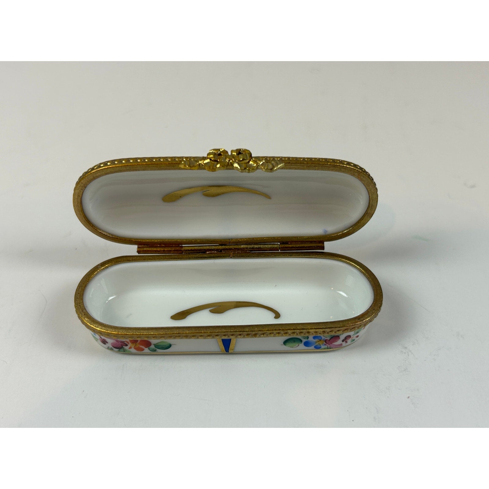 Rochard Limoges France Hand Painted Trinket Box Bow Clasp Floral Gold
