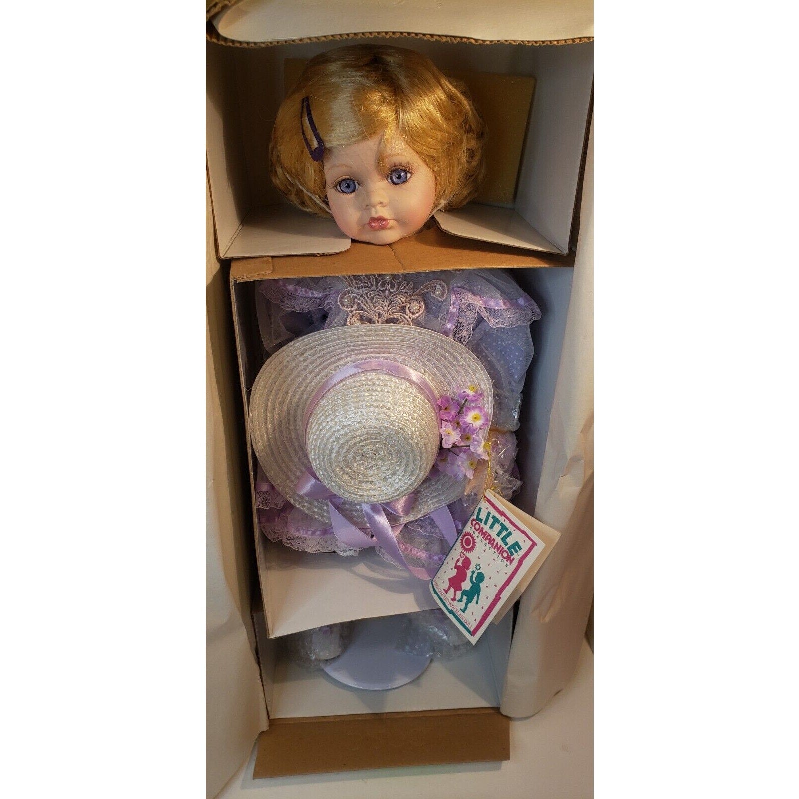Tuss Little Companion Porcelain Doll Leah Limited Ed. 1670/4000 COA 21"
