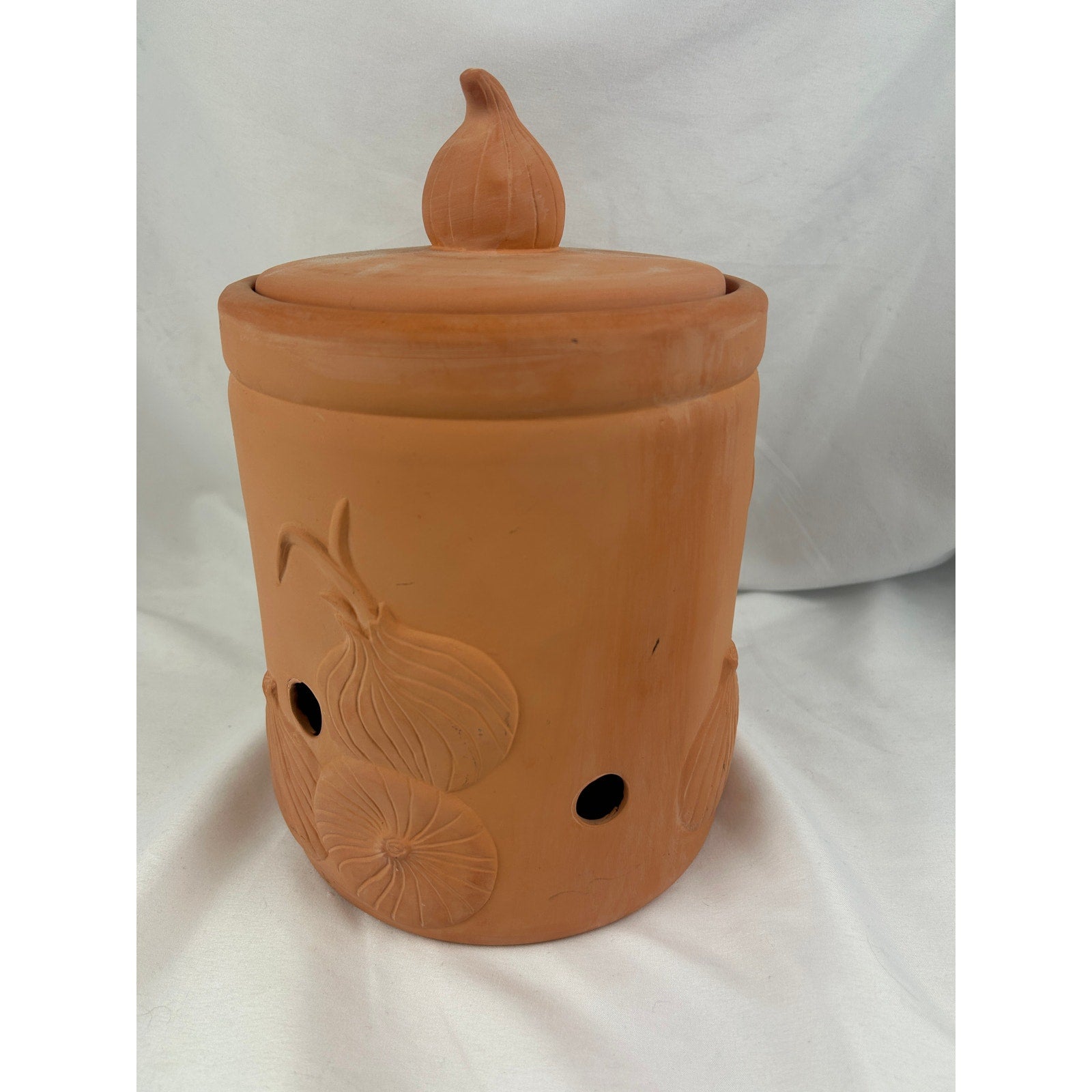 Terracotta Garlic Keeper Vented Storage Jar Boston Warehouse 1994
