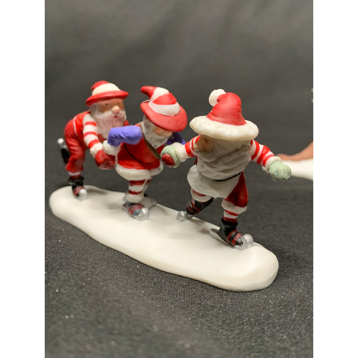 Dept 56 Peppermint Skating Party 56363 North Pole Village Set of 6 Retired